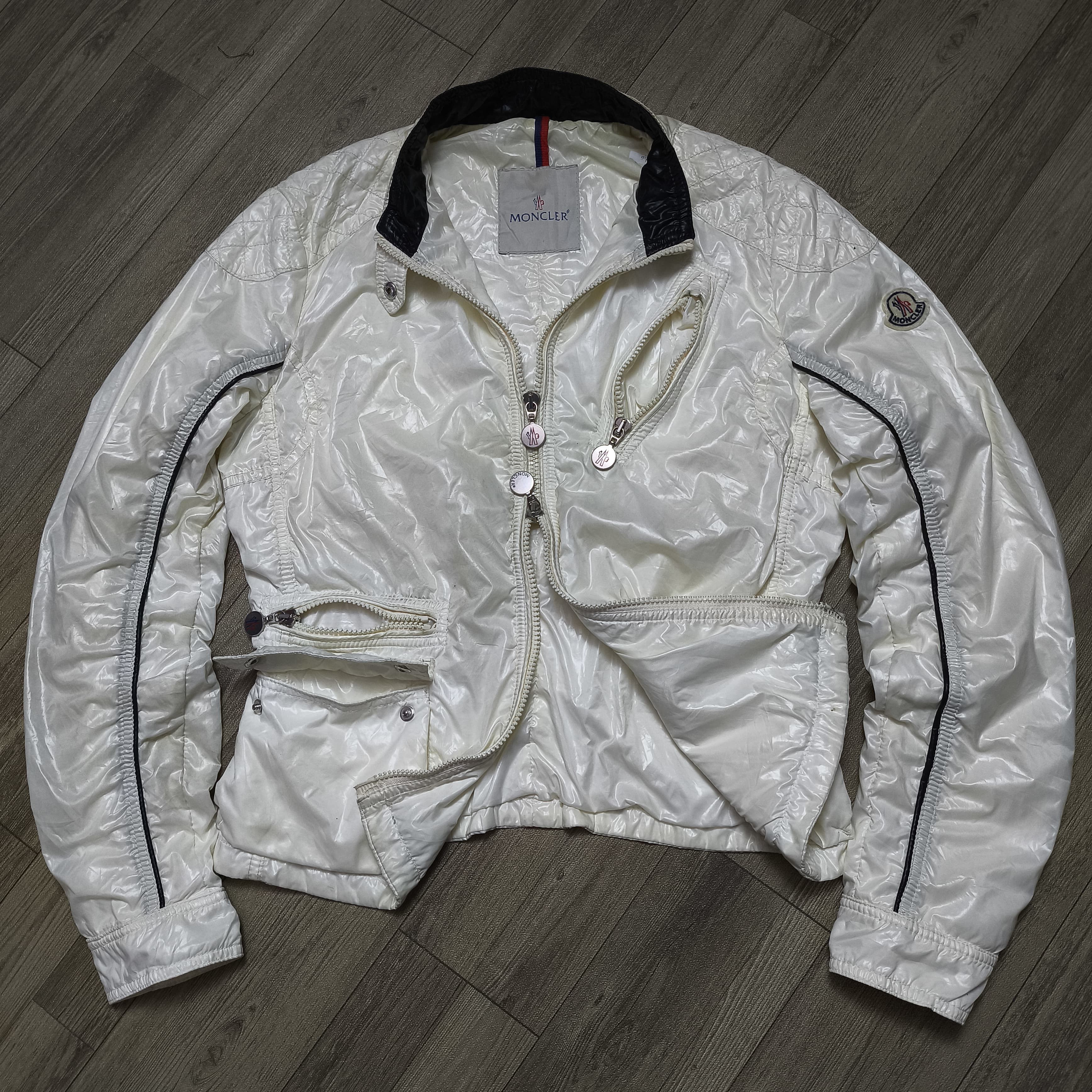 Moncler Vintage Moncler Multi pocket Bikers Jacket Size M / US 6-8 / IT 42-44 - 10 Thumbnail