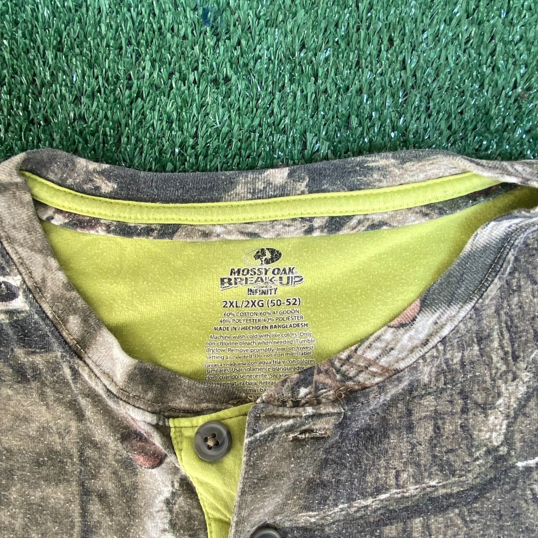 Realtree × Vintage Vintage Y2K Realtree Camo Shirt Punk Camouflage Henley Tee Size US XXL / EU 58 / 5 - 4 Thumbnail