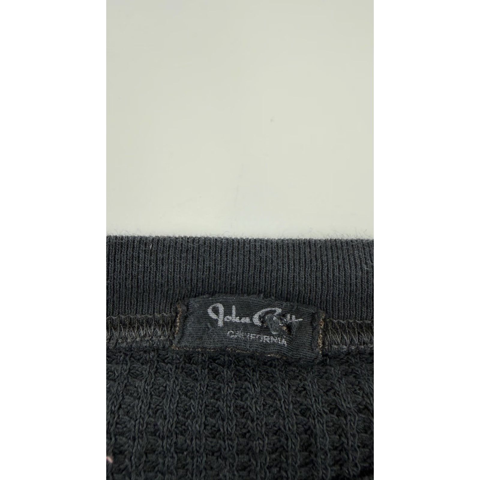 Vintage John Galt Shirt Womens One Size Black Thermal Waffle Knit Cropped Raw Hem Size ONE SIZE - 2 Thumbnail