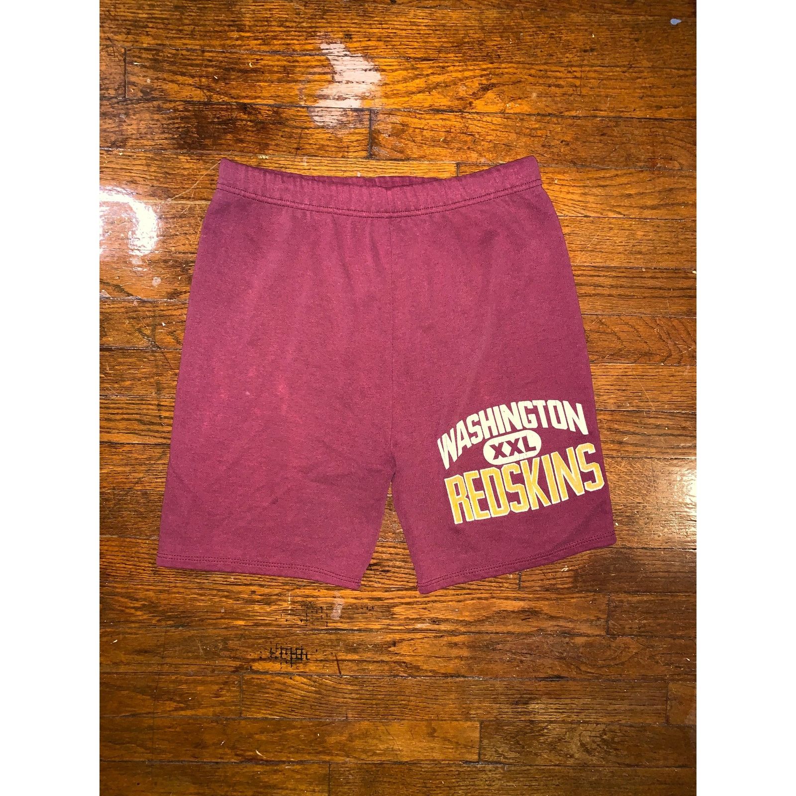 NFL × Vintage Washington Redskins Logo 7 Sweat Shorts USA Burgundy L NFL Size US 34 / EU 50 - 1 Thumbnail