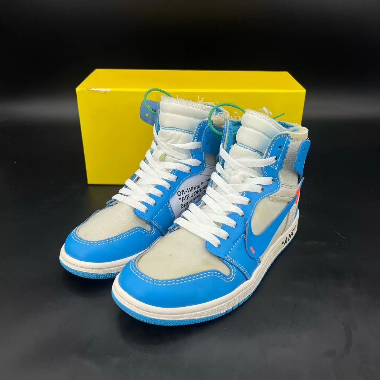 Nike Jordan 1 UNC 40.5 (worn 2-3x, original box) Size US 7.5 / EU 40-41 - 1 Thumbnail