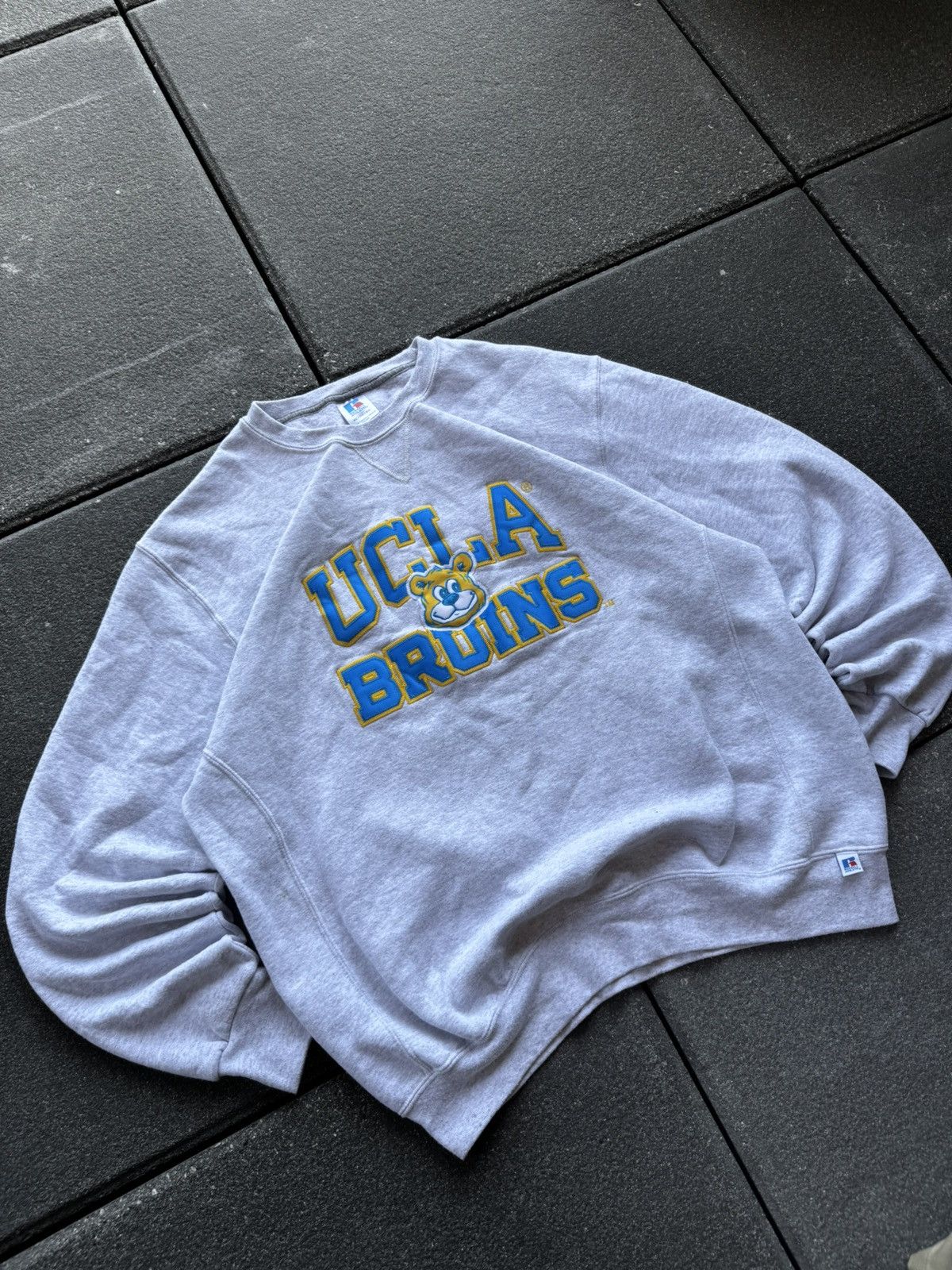 Champion CRAZY Y2K UCLA BRUINS COLLEGIATE SWEATSHIRT Size US XL / EU 56 / 4 - 1 Thumbnail