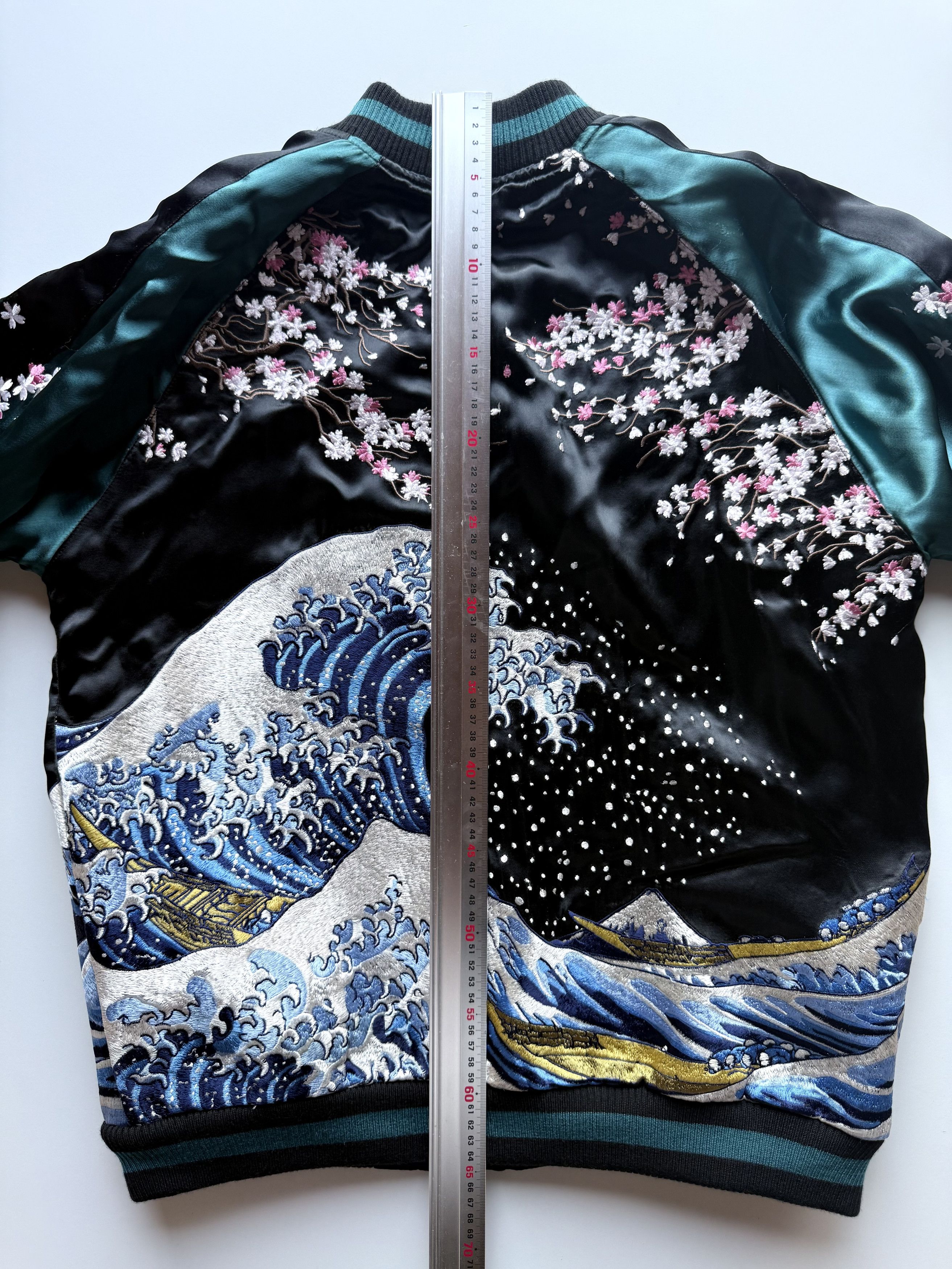 Other Hokusai x Anime Geisha Embroidered Sukajan Souvenir Jacket Size US L / EU 52-54 / 3 - 12 Thumbnail