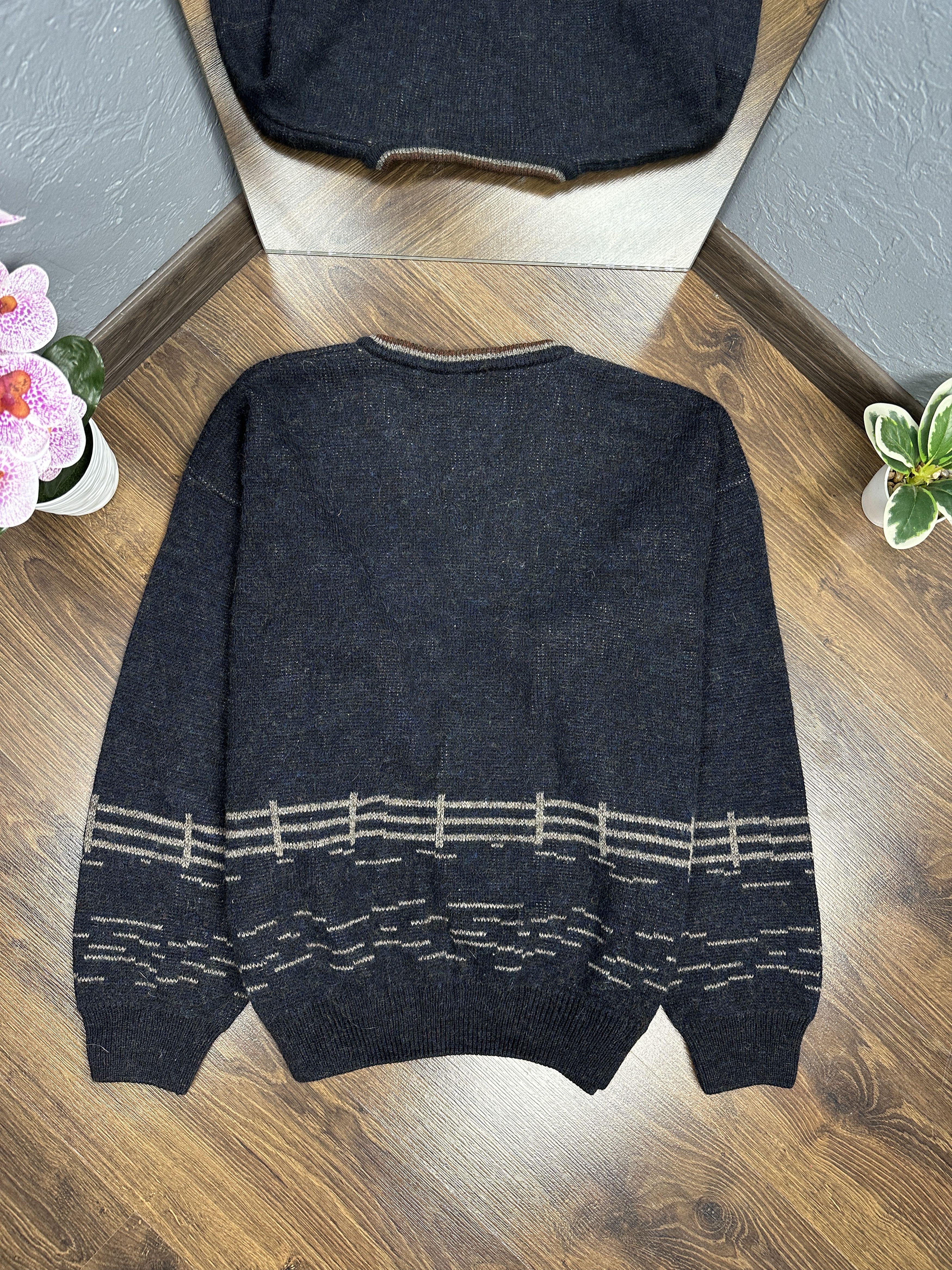 Vintage Vintage Knit Grandpa V-Neck Sweater Size US M / EU 48-50 / 2 - 7 Thumbnail