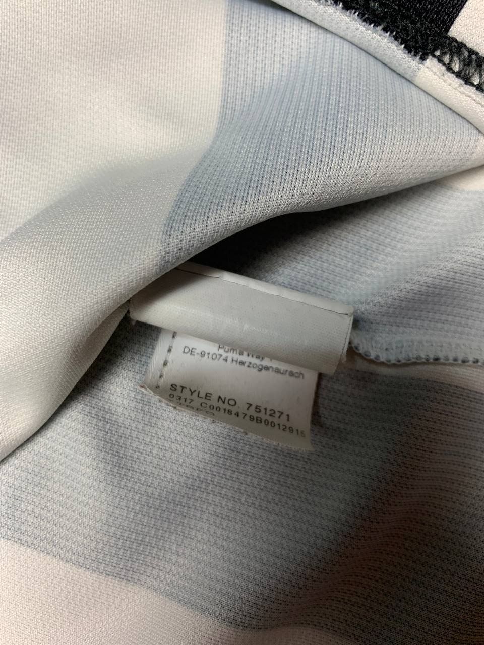 Puma Newcastle United Football Shirt 2017/18 125 Years Size US L / EU 52-54 / 3 - 3 Thumbnail