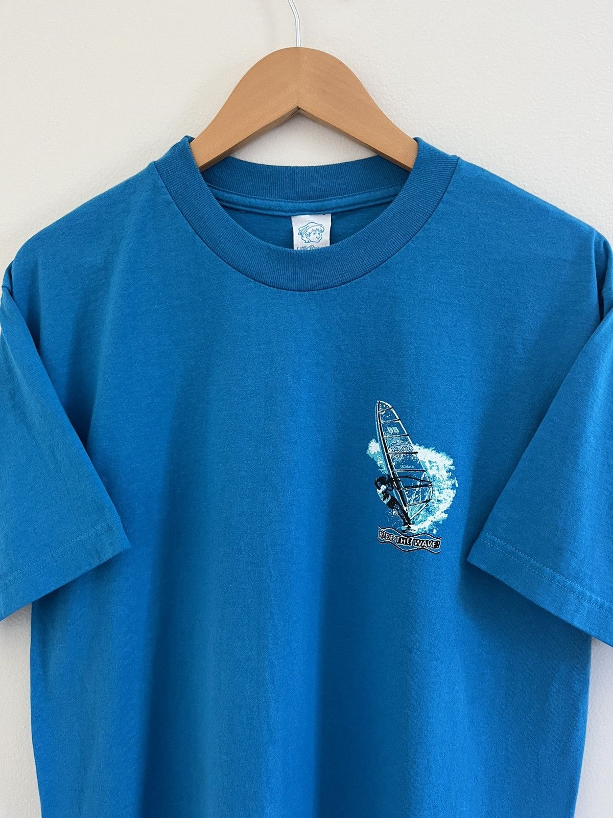 Vintage Vintage Ride The Wave Surf Style T-Shirt Little Brownies Tag Size US L / EU 52-54 / 3 - 10 Thumbnail