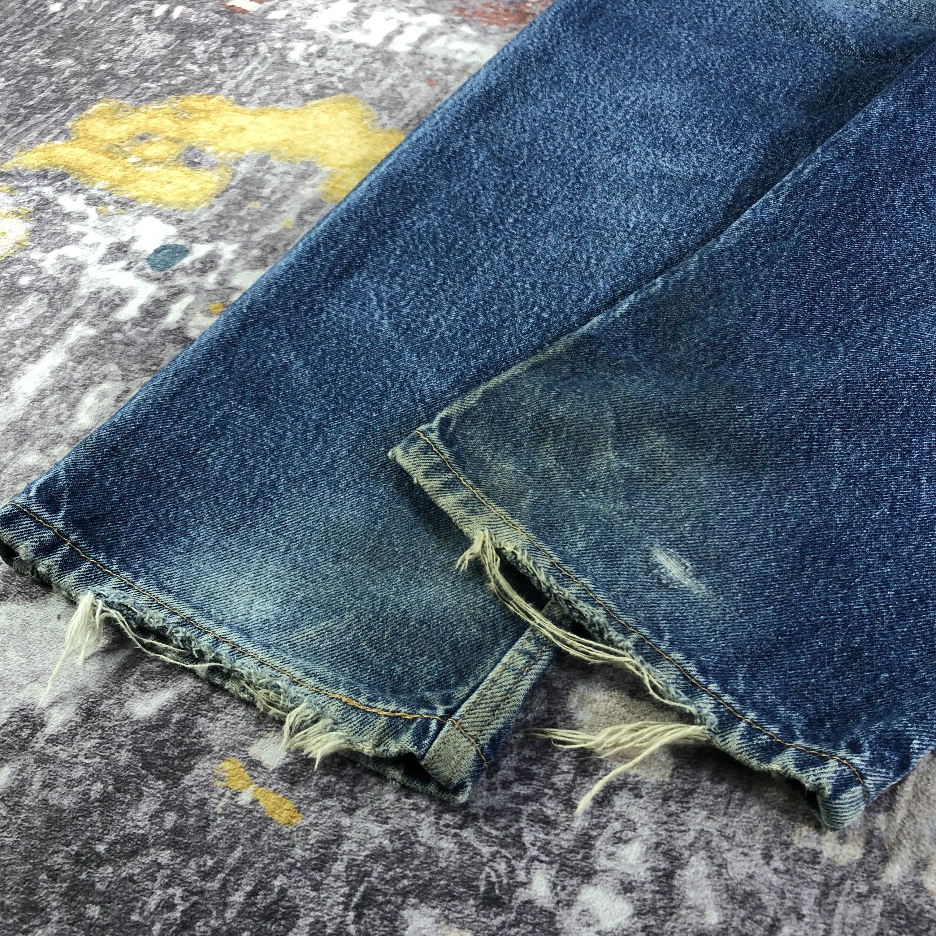 Levi's × Vintage Vintage Blue Wash Levis 505 Jeans-JM3215 Size US 35 - 4 Thumbnail