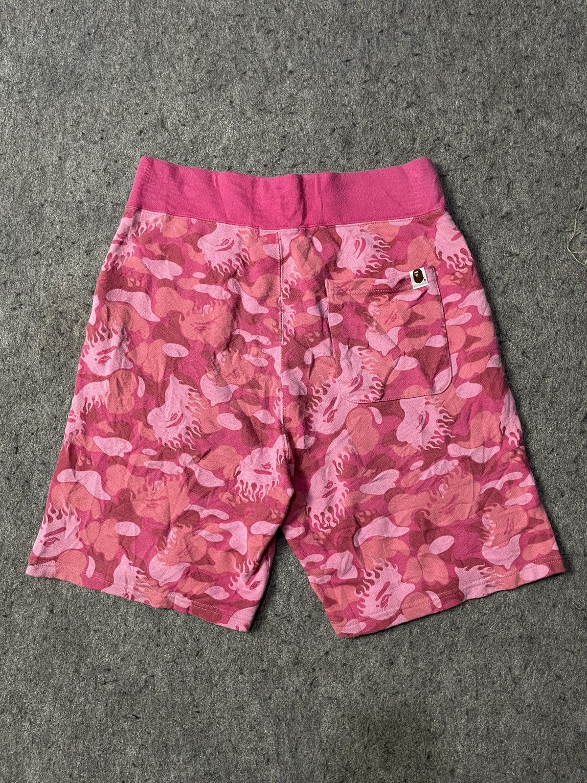 Bape Sold ❌❌❌BAPE Fire Camo Pink Sweat Shorts Flame A Bathing Ape Size US 32 / EU 48 - 5 Thumbnail
