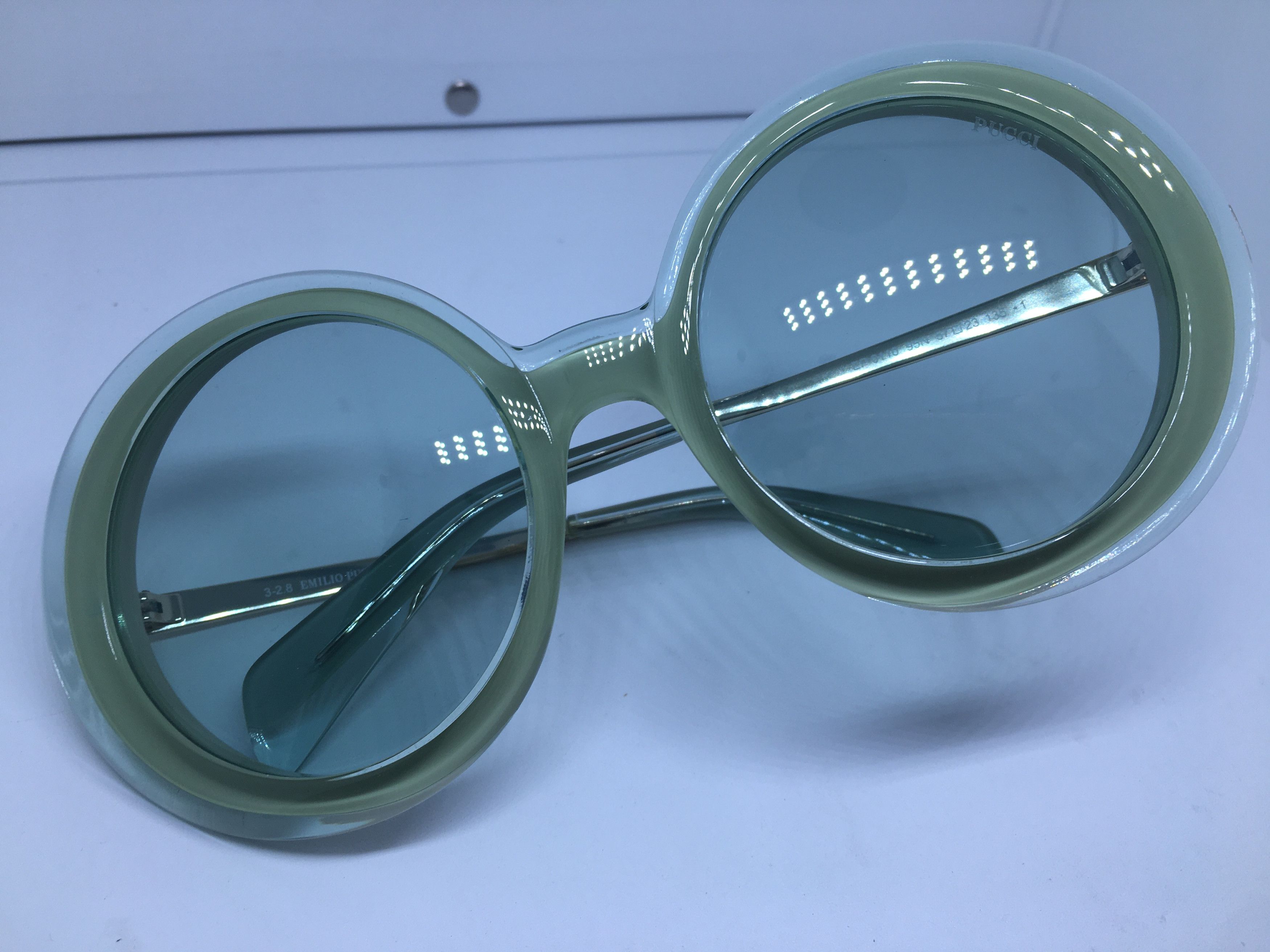 Emilio Pucci Emilio Pucci EP 0110 Oversize Round Sunglasses Frame Size ONE SIZE - 7 Thumbnail