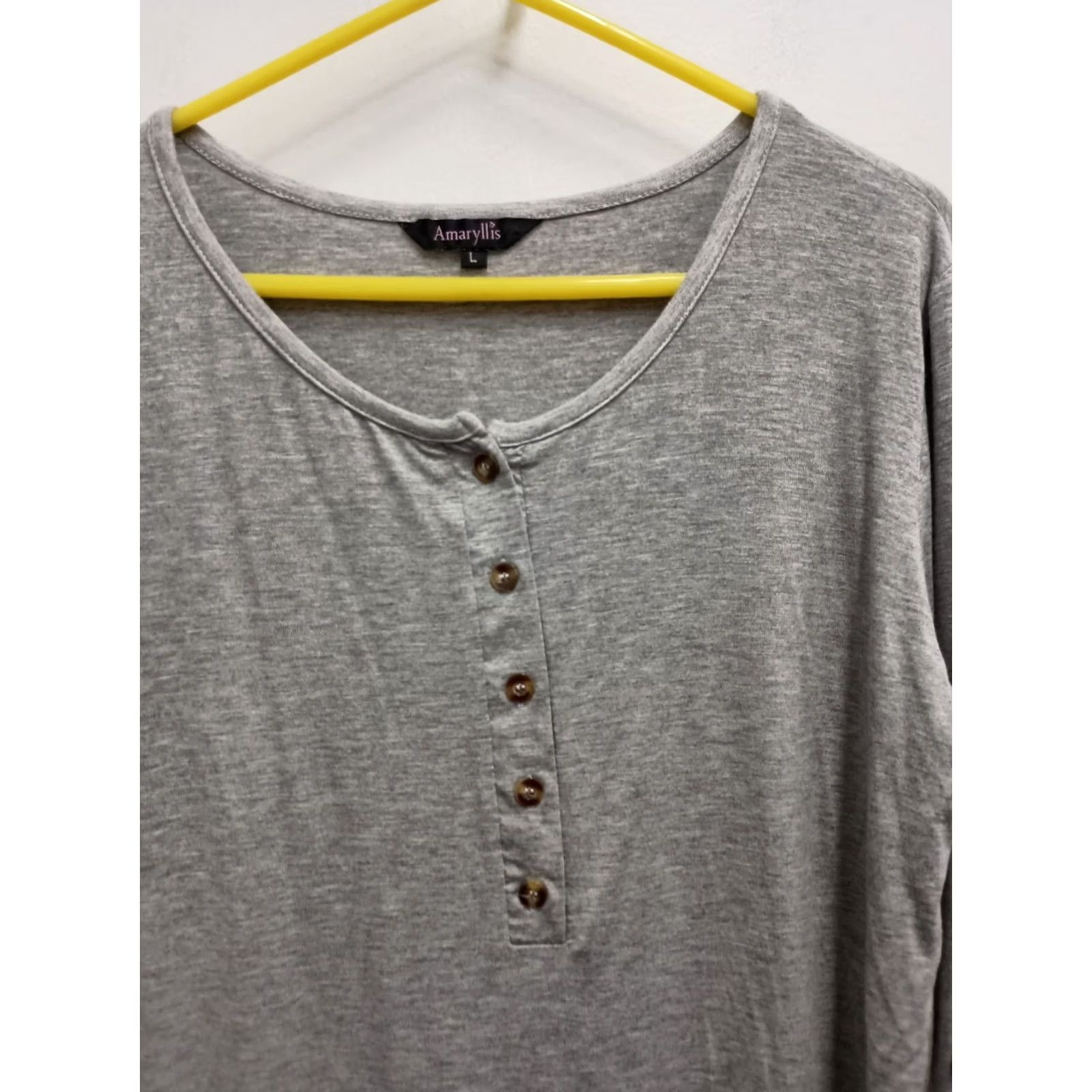 Vintage Amaryllis Womens Henley Top Large Gray Crochet Long Sleeve BOHO Casual Peasant T-Shirt Regular Womens L Gray Crochet Henley Long Sleeve Bohemian Size L / US 10 / IT 46 - 2 Thumbnail