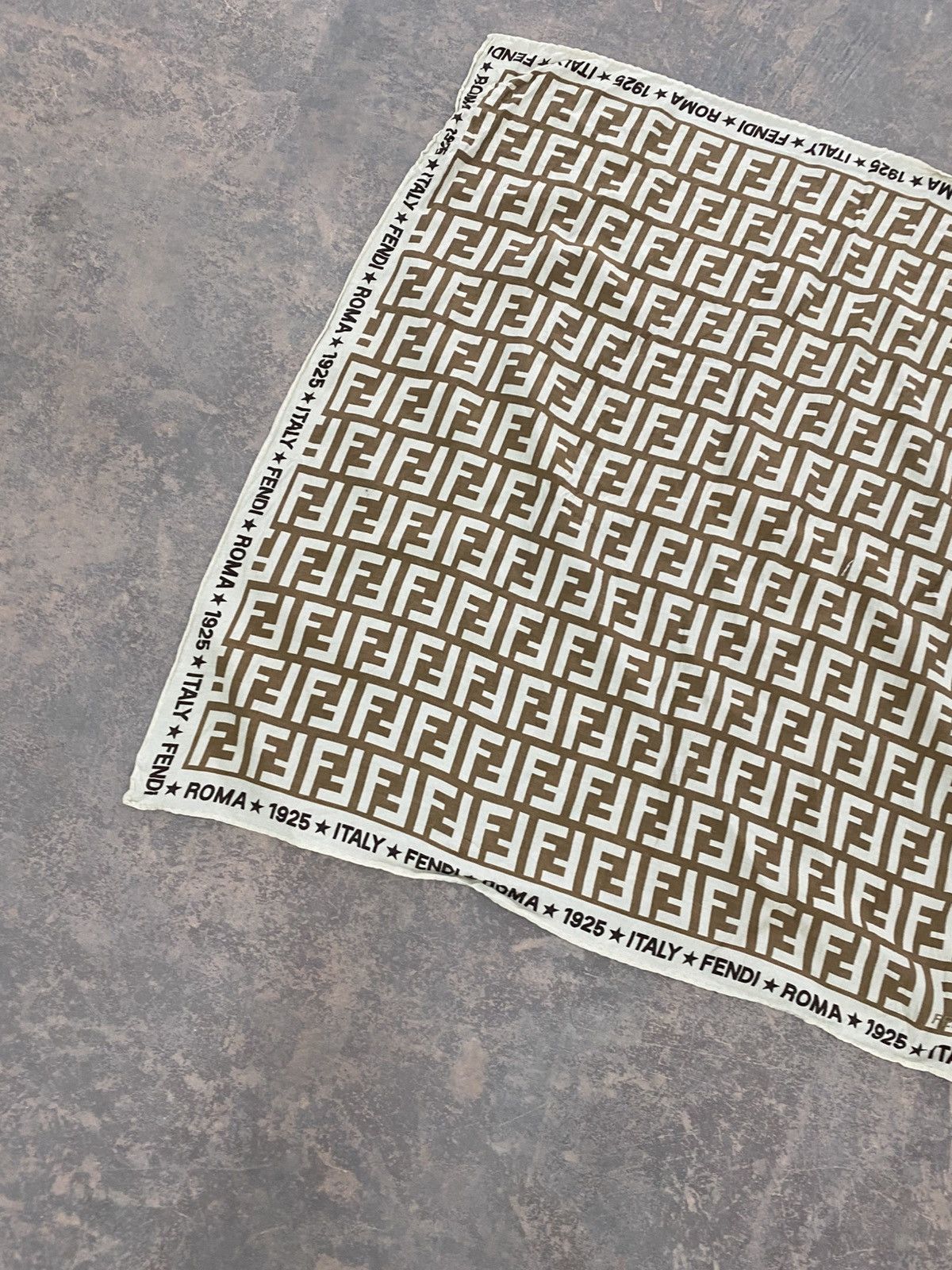 Fendi VINTAGE FENDI SCARF MONOGRAM DESIGNER ITALY Size ONE SIZE - 4 Thumbnail