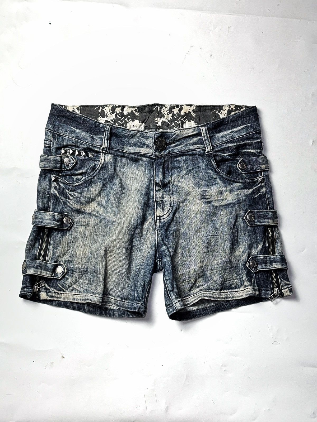 Japanese Brand Japanese Studded Denim Shorts Archived Style Size US 31 - 1 Thumbnail