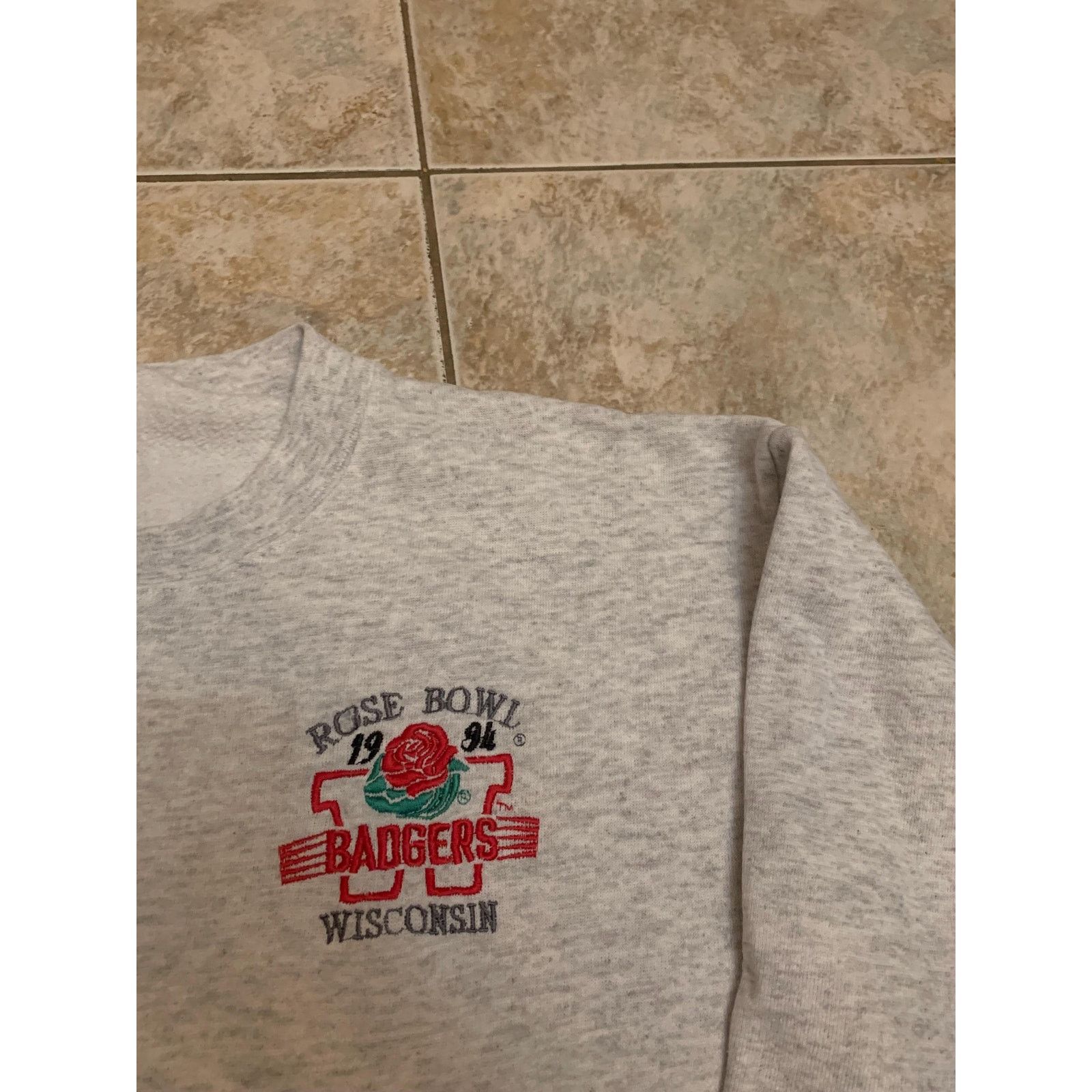Fruit Of The Loom Vintage Wisconsin Badgers rose bowl 1994 crewneck medium Size M / US 6-8 / IT 42-44 - 2 Thumbnail