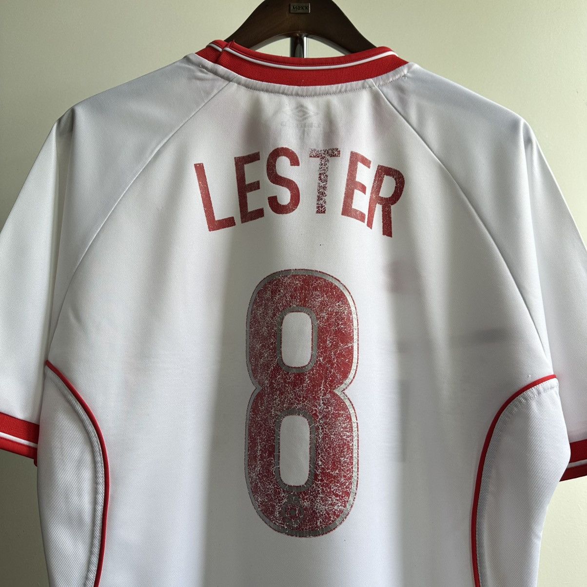 Umbro JACK LESTER #8 VINTAGE FC NOTTINGHAM FOREST 2000/01 JERSEY Size US M / EU 48-50 / 2 - 10 Thumbnail
