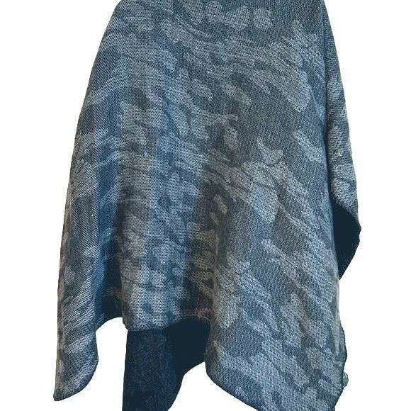 Woolrich Woolen Mills Woolrich Reversible Blanket Wrap Two Tone Gray Poncho Shawl Size ONE SIZE - 2 Thumbnail