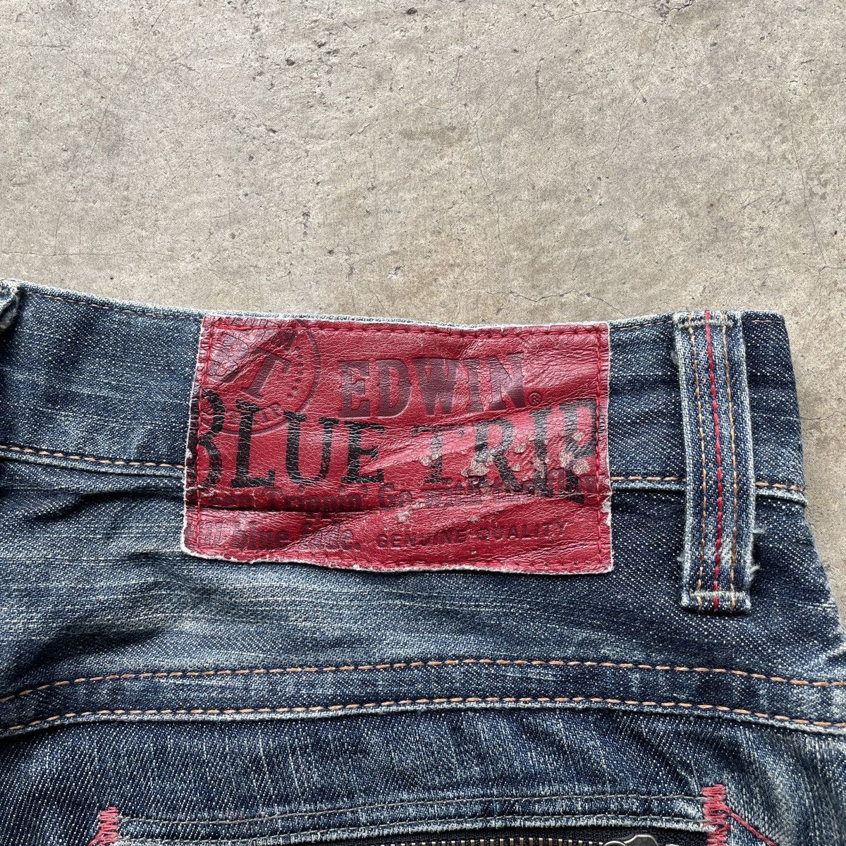 Edwin × Jean × Vintage Vintage Edwin Blue Trip Faded Denim Jeans Pants W31x33 Size US 31 - 9 Thumbnail