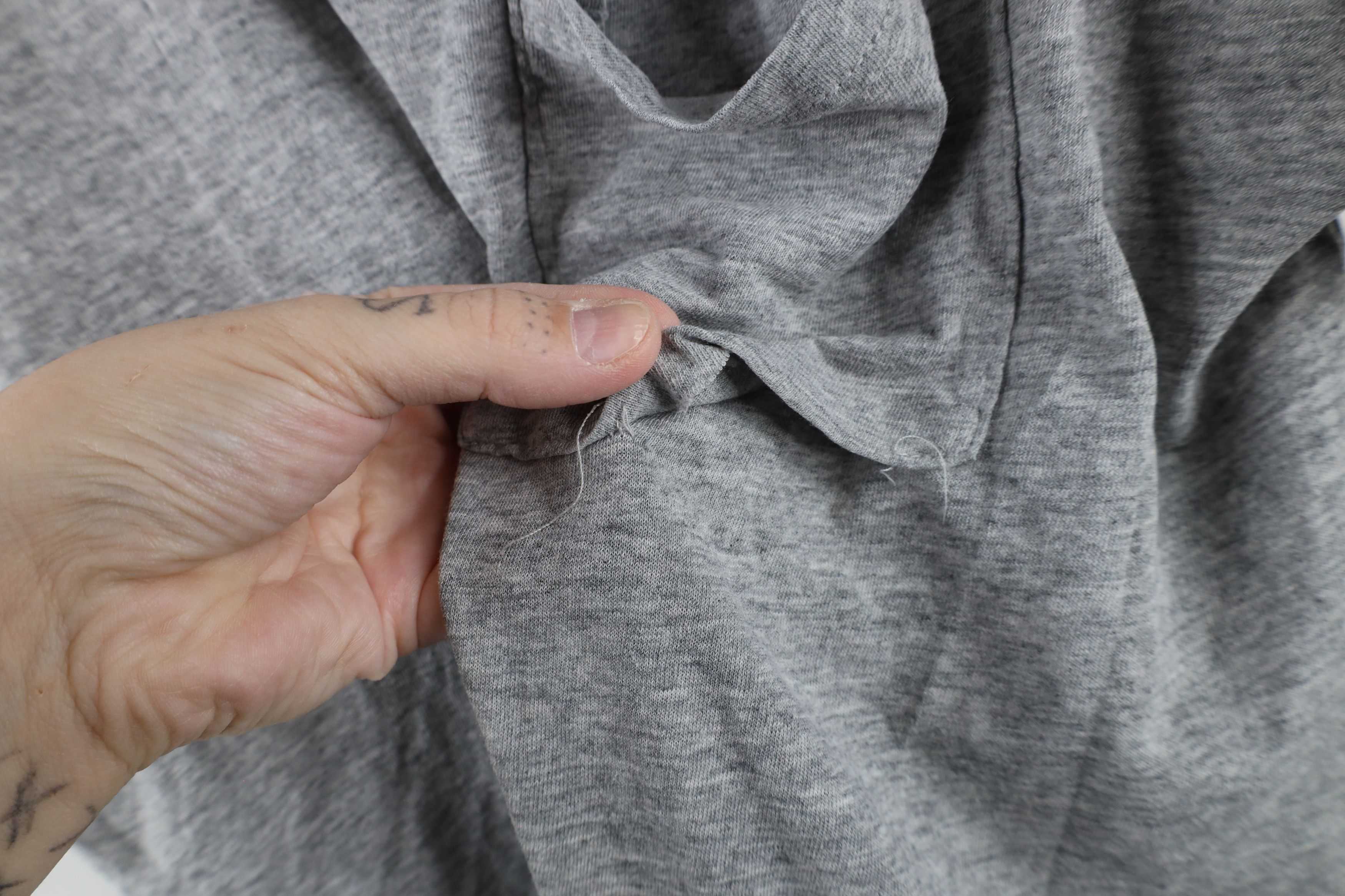 Vintage Vintage 90s Streetwear Blank Pocket T-Shirt Heather Gray Size US L / EU 52-54 / 3 - 5 Thumbnail