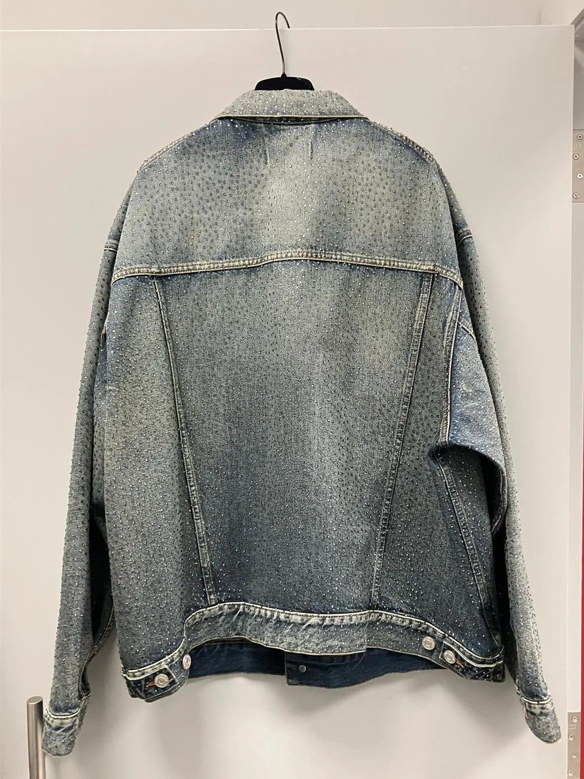 Balenciaga o1w1db11225 Large Fit Jacket Denim Strass in Blue Size US S / EU 44-46 / 1 - 2 Thumbnail