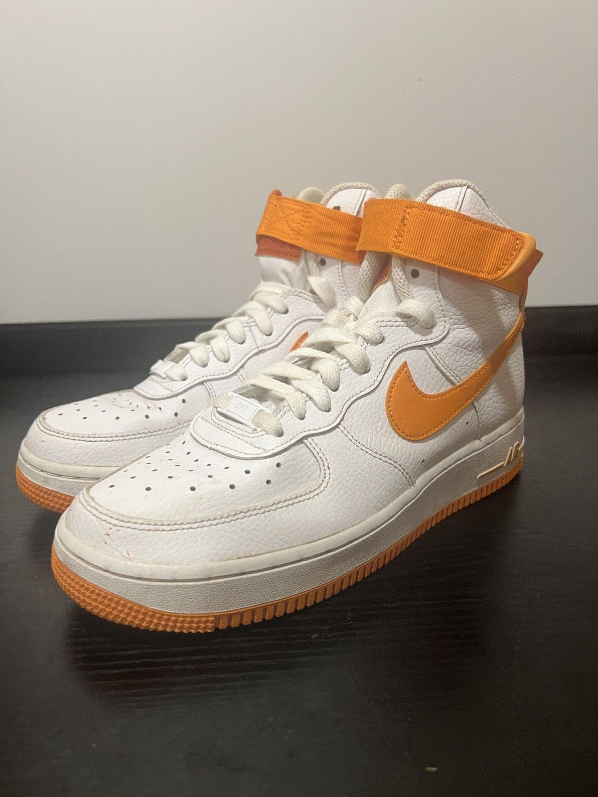 Nike SIZE 9 W0MAN - Nike Air Force 1 High Women’s White Orange Size US 9 / IT 39 - 1 Thumbnail