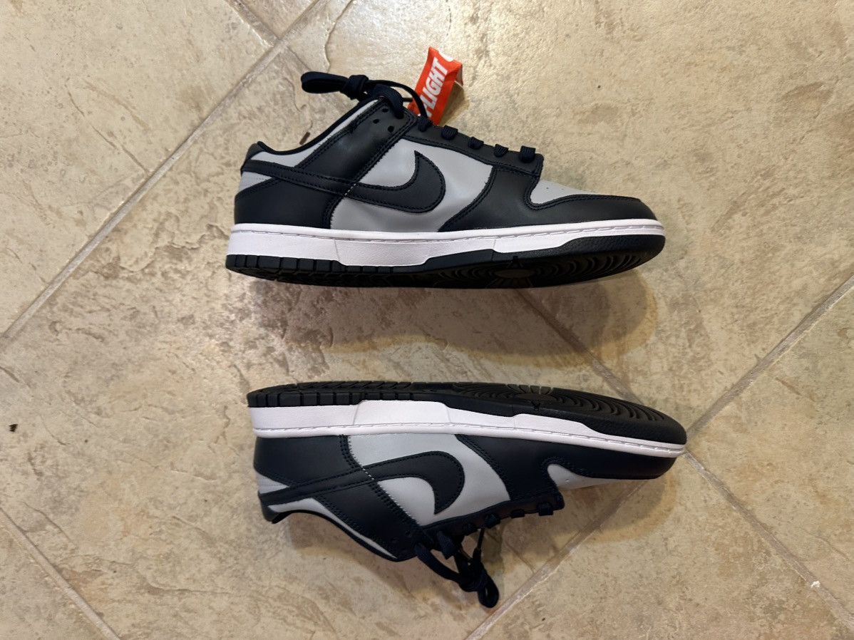 Nike nike dunk georgetown BRAND new DS sz 10.5 Size US 10.5 / EU 43-44 - 3 Thumbnail