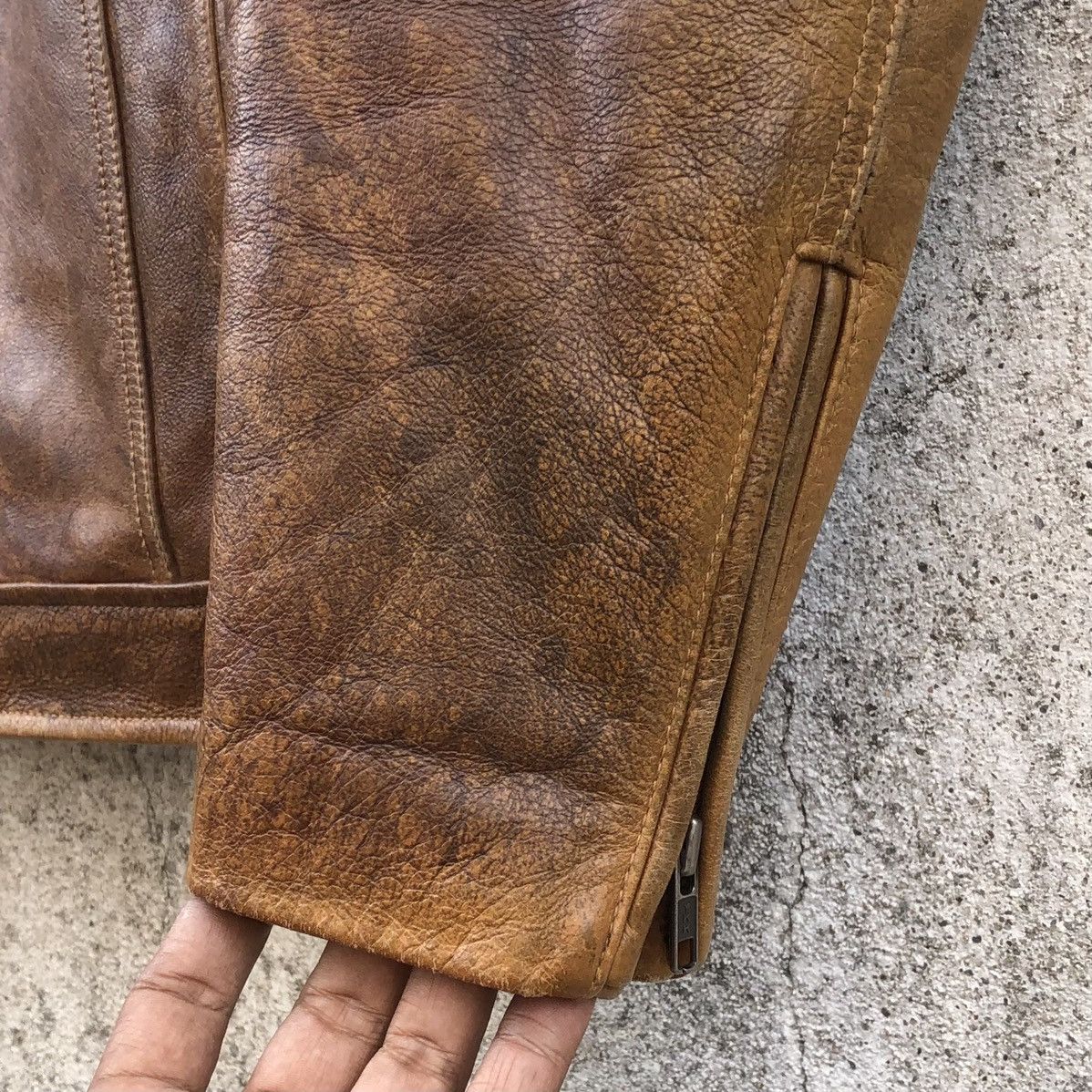 Vintage Vintage 90s Cow Real Leather Rider's Jacket By Uniqlo Size US M / EU 48-50 / 2 - 14 Thumbnail