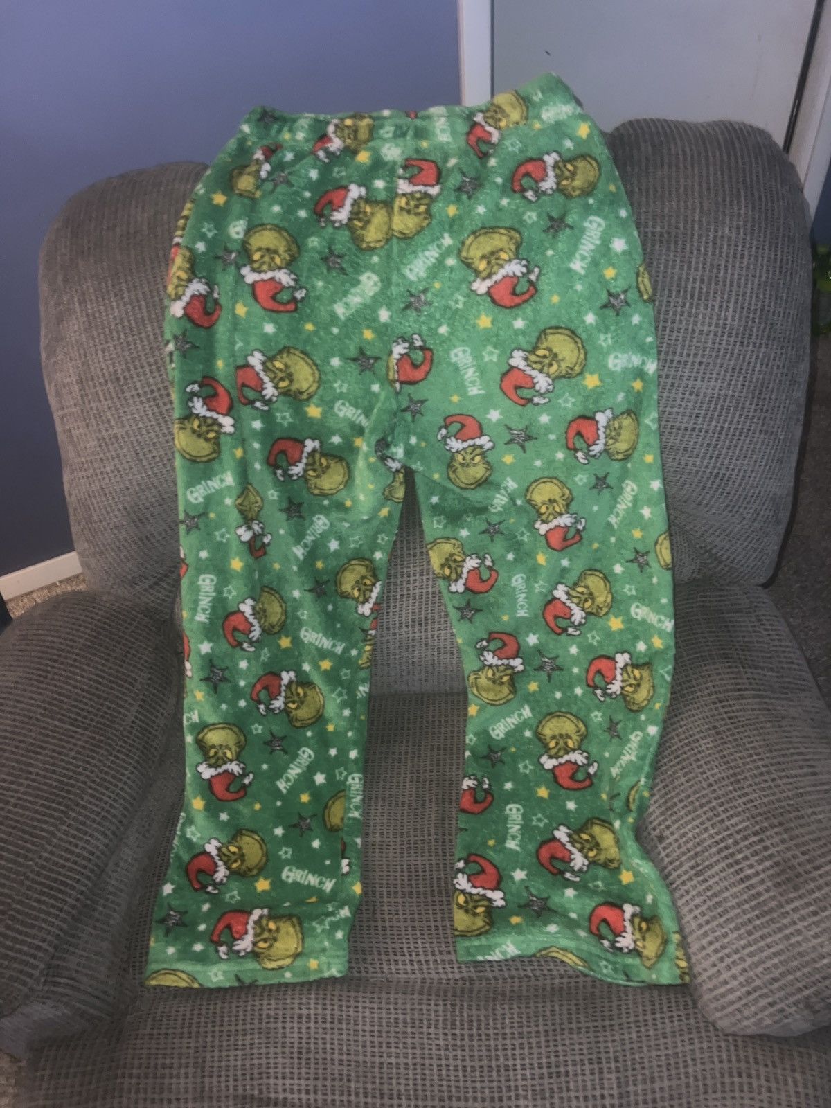 Hypebeast Dr. Seuss’ The Grinch All-Over Pajama Pants Size US 27 - 3 Thumbnail