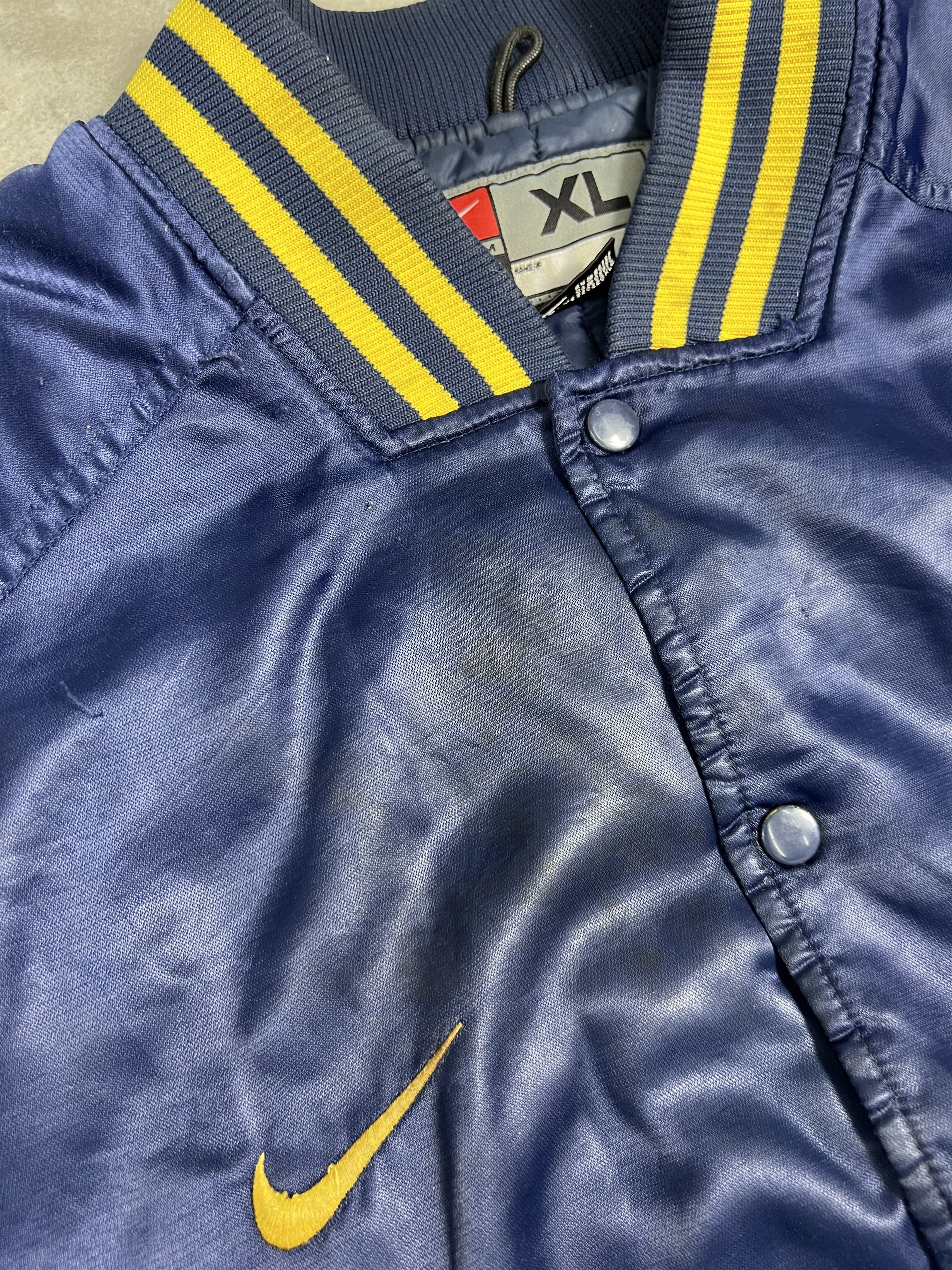 Nike Vintage Nike NCAA Michigan Wolverines Bomber (XL) JK268 Size US XL / EU 56 / 4 - 11 Thumbnail