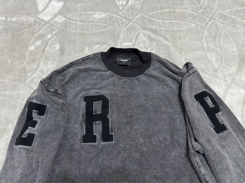 Represent Clo. Represent Clo Washed Boxy Crewneck Sweatshirt College XL Size US XL / EU 56 / 4 - 5 Thumbnail