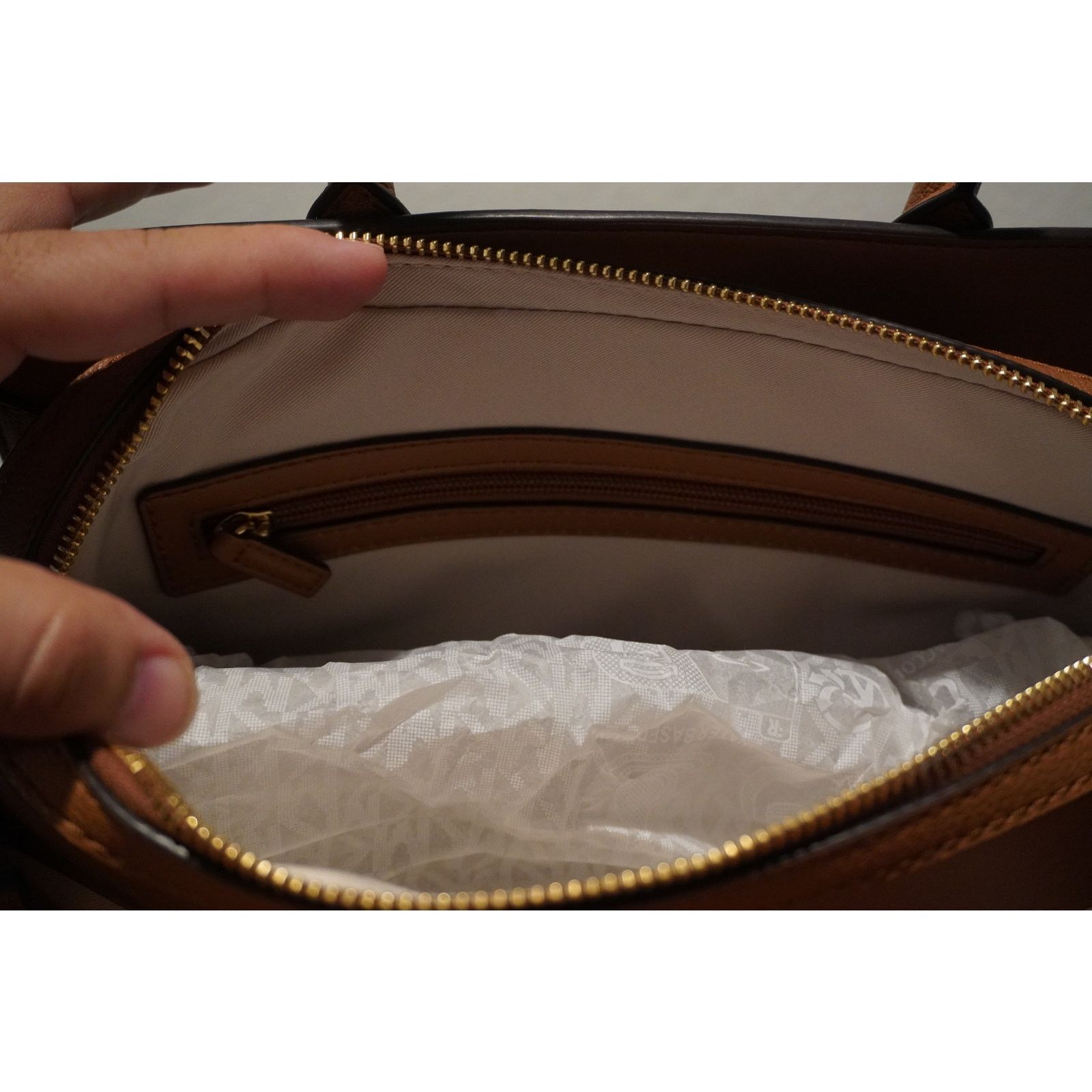 Michael Kors Michael Kors Laila Medium Signature Logo Satchel Brown Size ONE SIZE - 8 Thumbnail