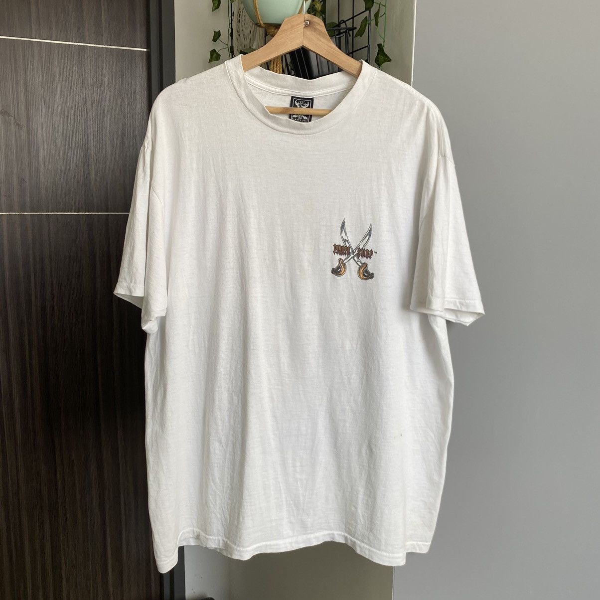 Vintage Thrashed Vintage 90s Pirate Surf ERD GRUNGE GRAIL OG TEE Size US XL / EU 56 / 4 - 4 Thumbnail