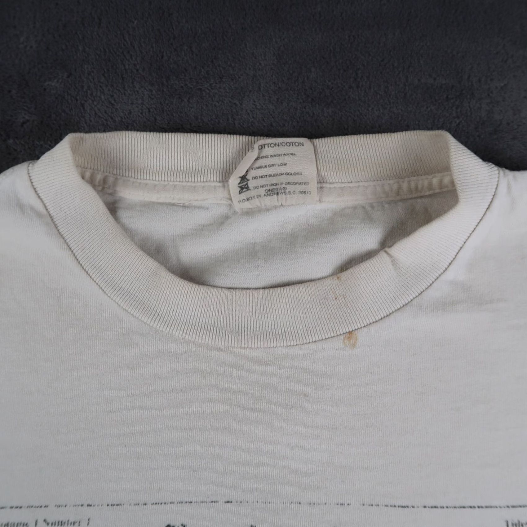 Vintage VINTAGE 90s Killer Abalone Strikes Newspaper T Shirt L White 90s Animals Mens Shirt Size US L / EU 52-54 / 3 - 4 Thumbnail