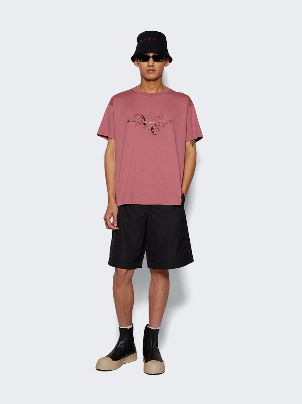 Givenchy o1mle0226 Track Shorts in Black Size US 38 / EU 54 - 2 Thumbnail