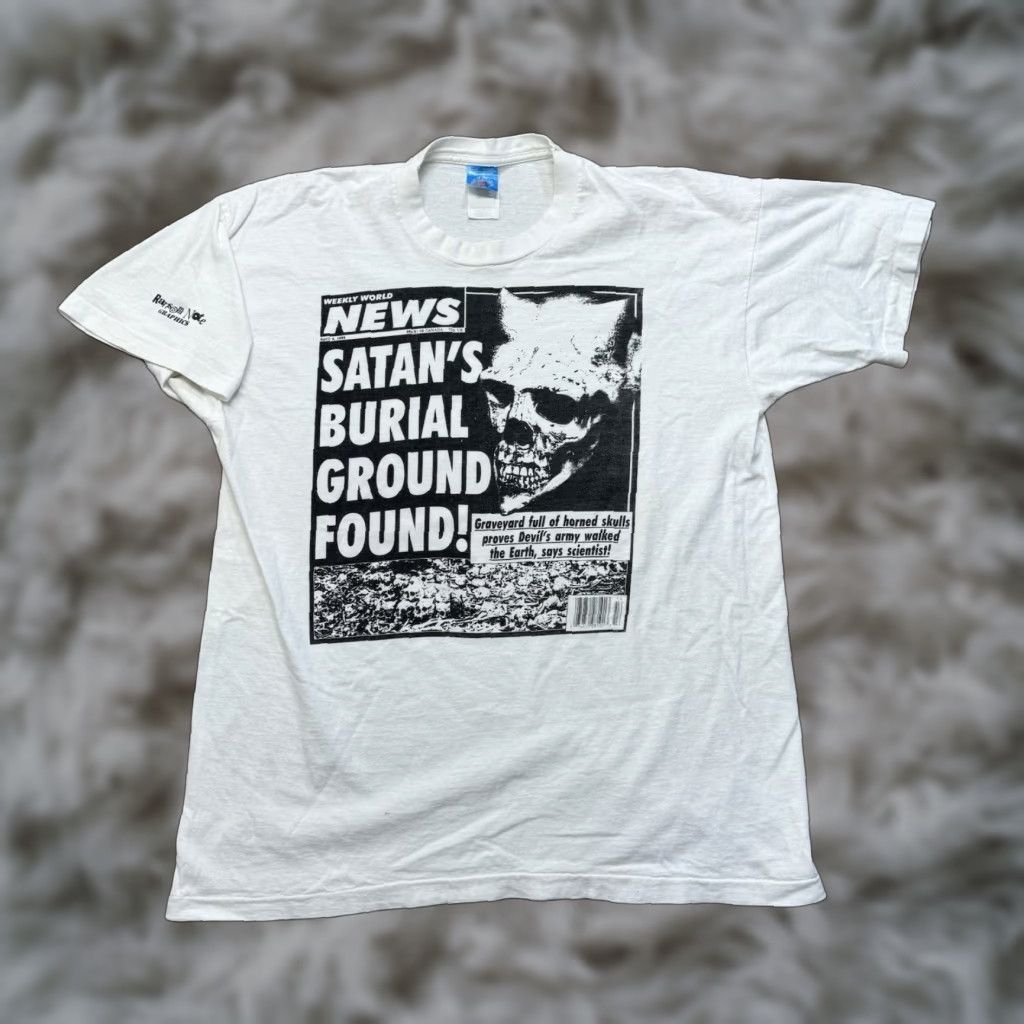 VINTAGE Weekly News Satan Skull T Shirt Mens XL White Hanes 90s Graphic Print 90s Funny Mens XL