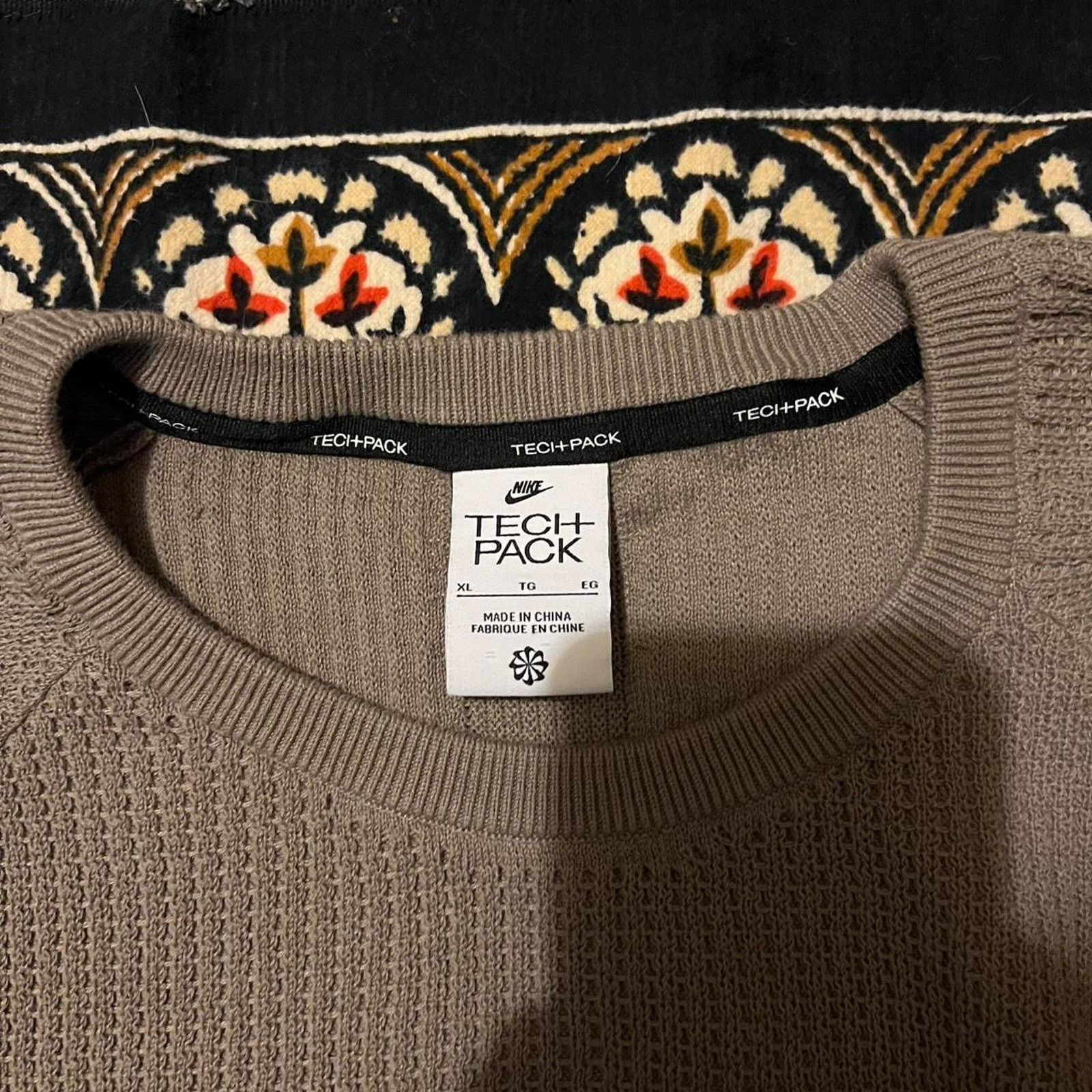 Nike × Vintage brown black nike center swoosh pack knitted sweater xl heavy Size US XL / EU 56 / 4 - 3 Thumbnail