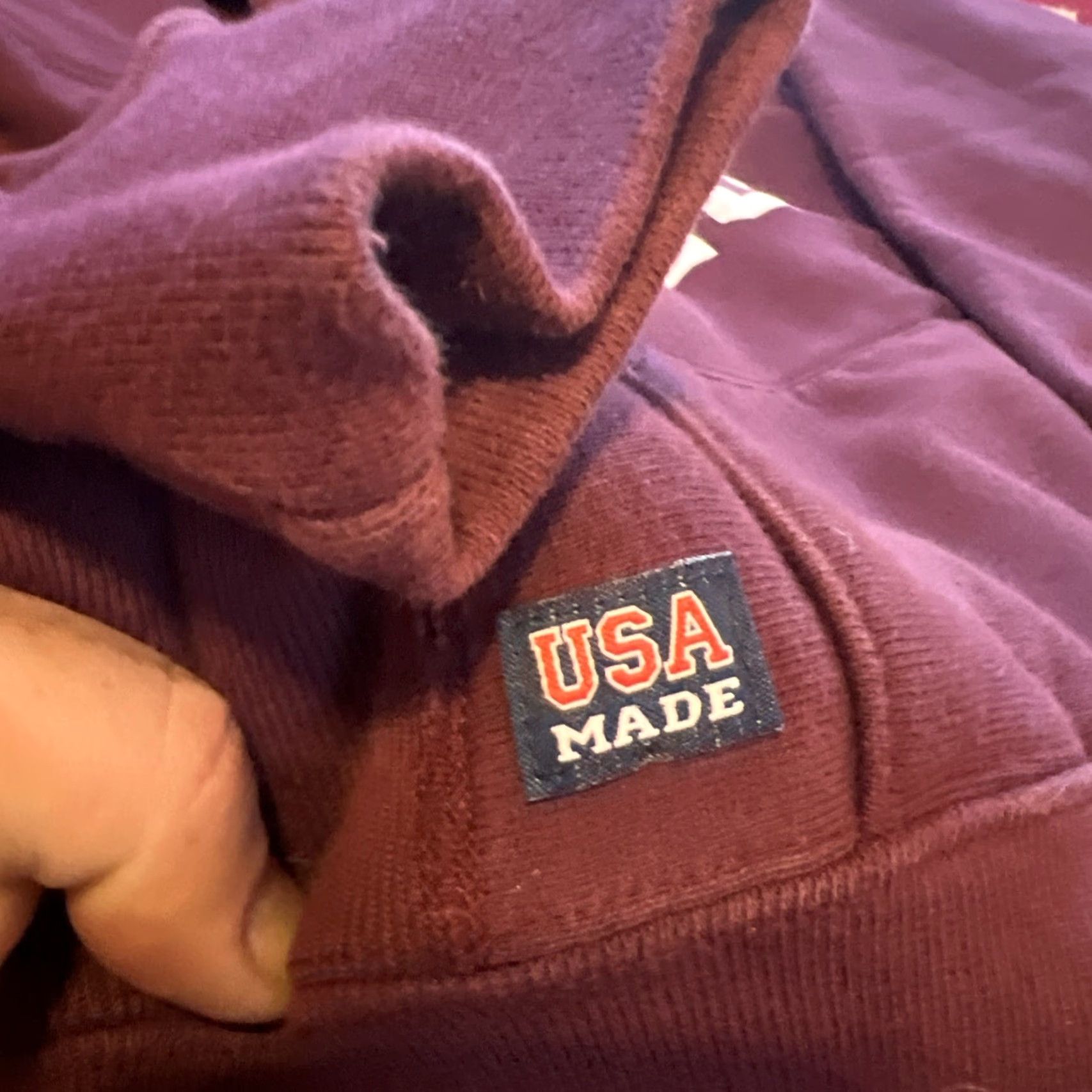 Vintage VINTAGE Bates College Maine Cotton Exchange Thick Hoodie Sweatshirt S Hooded Pullover Unisex Adults Red 90s College Theme Mens Womens Size US S / EU 44-46 / 1 - 2 Thumbnail