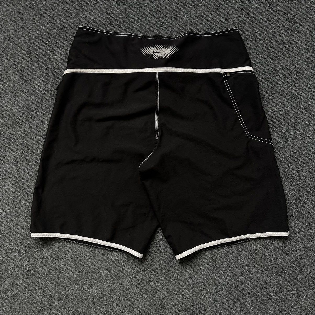 Nike VTG Nike Shorts Size 34 Y2K 00s USA Swimwear Hype Trend Size US 34 / EU 50 - 4 Thumbnail