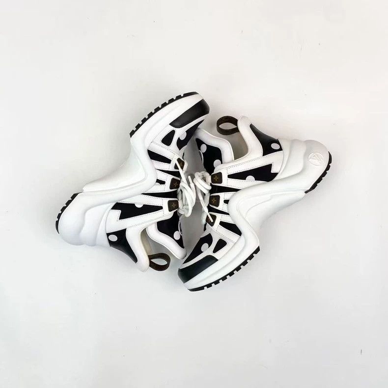 Louis Vuitton Louis Vuitton Archlight black and white arch bridge dad sh Size US 5.5 / EU 38 - 4 Thumbnail