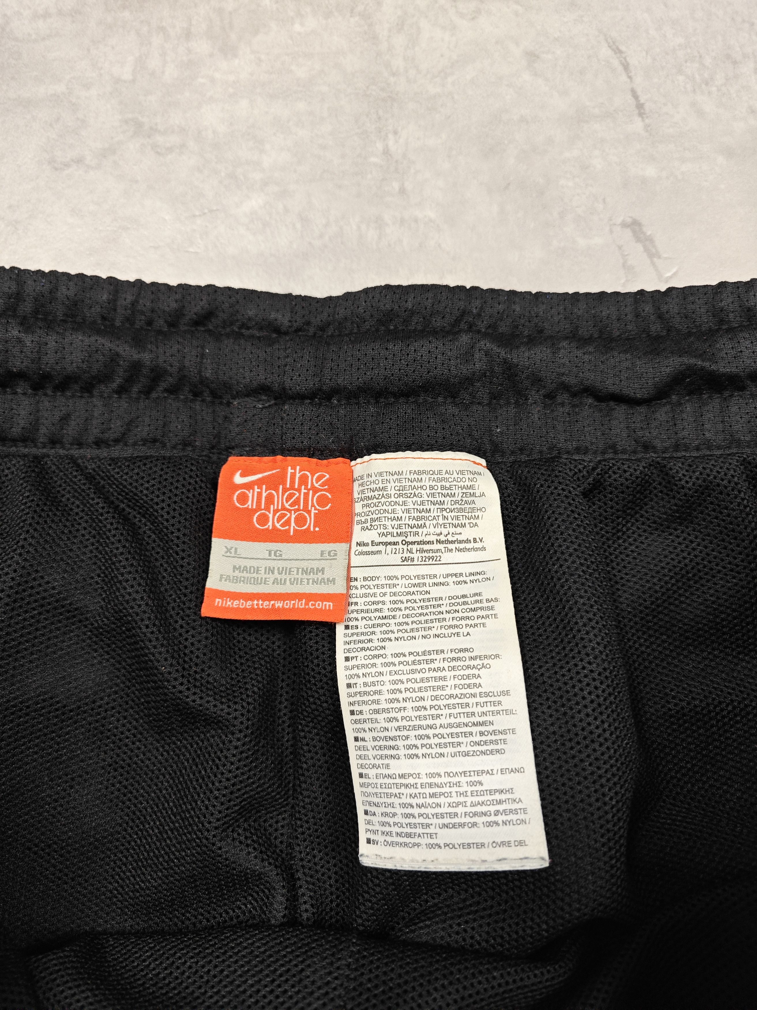 Nike Nike Vintage Track Pants Size US 37 - 7 Thumbnail