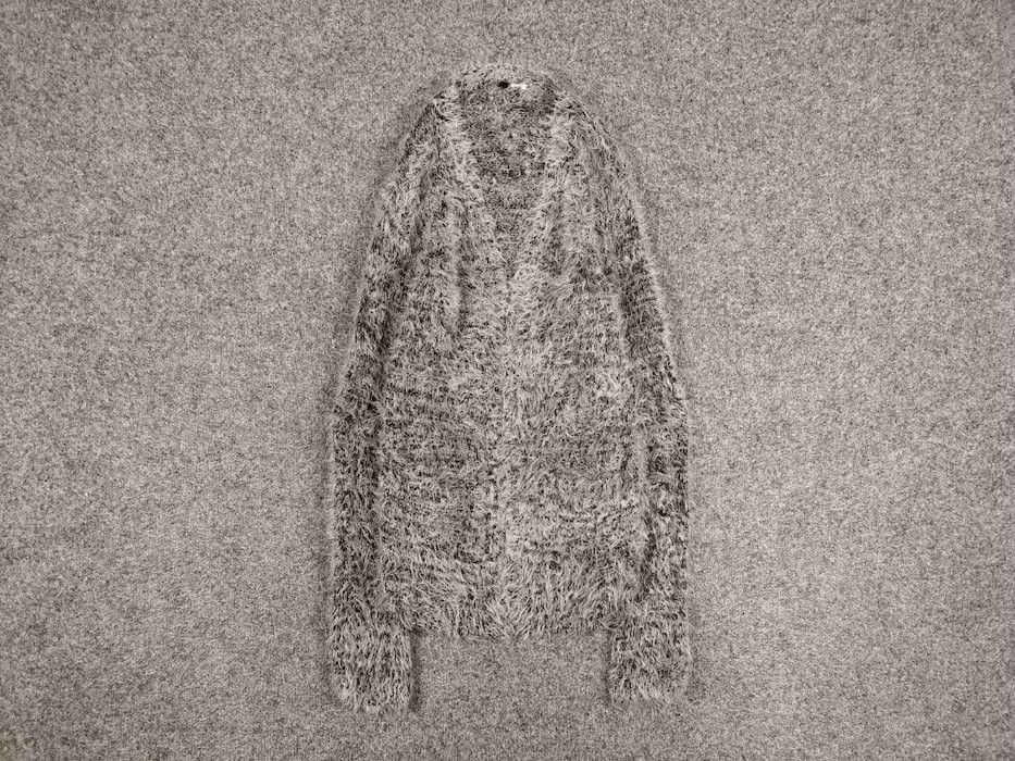 Japanese Brand Vintage Japanese Gray Mohair Style Fuzzy Cardigan Hype Y2K Size US S / EU 44-46 / 1 - 1 Thumbnail