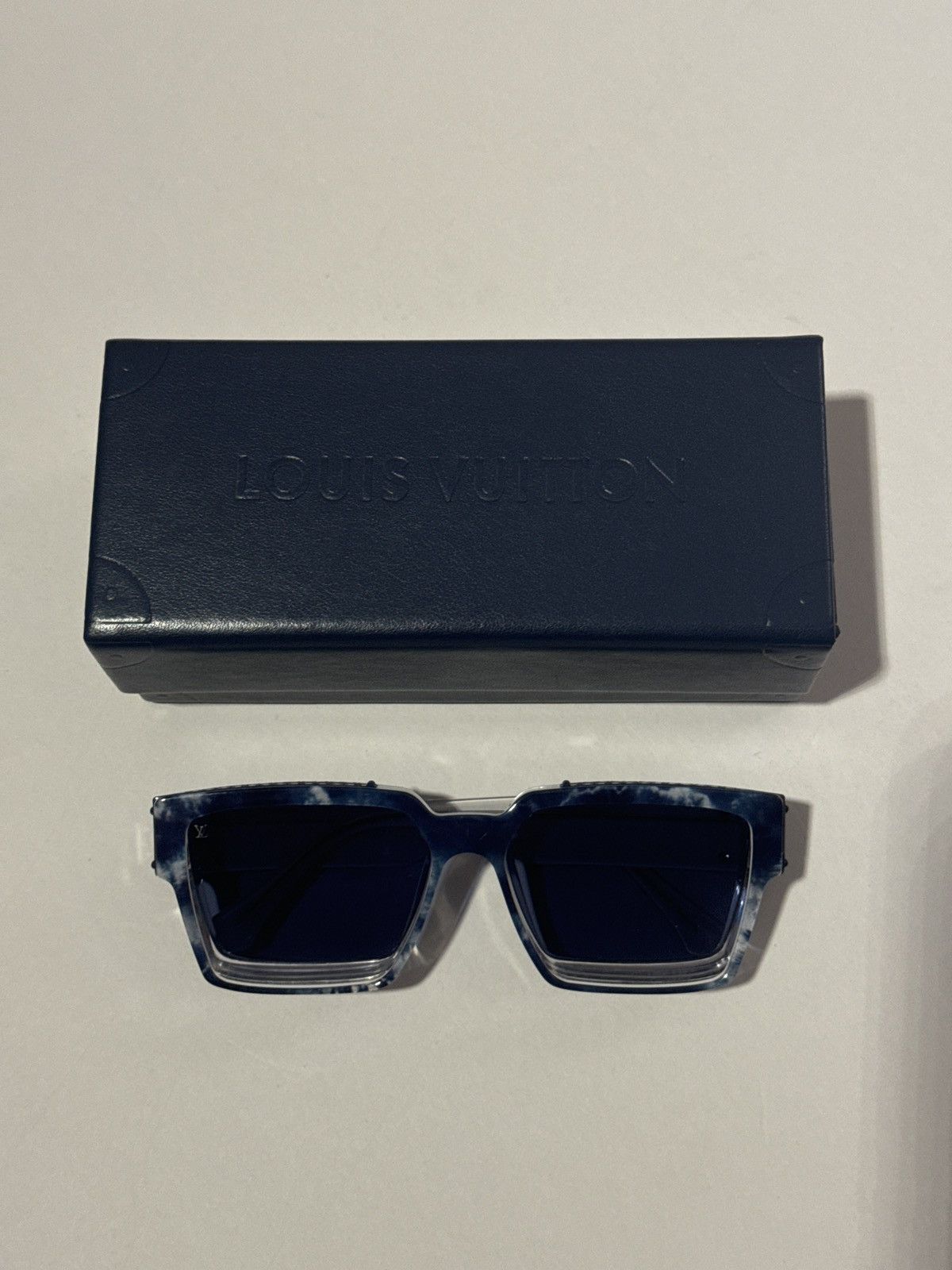 Louis Vuitton Louis Vuitton Millionaires Blue Marble Size ONE SIZE - 7 Thumbnail