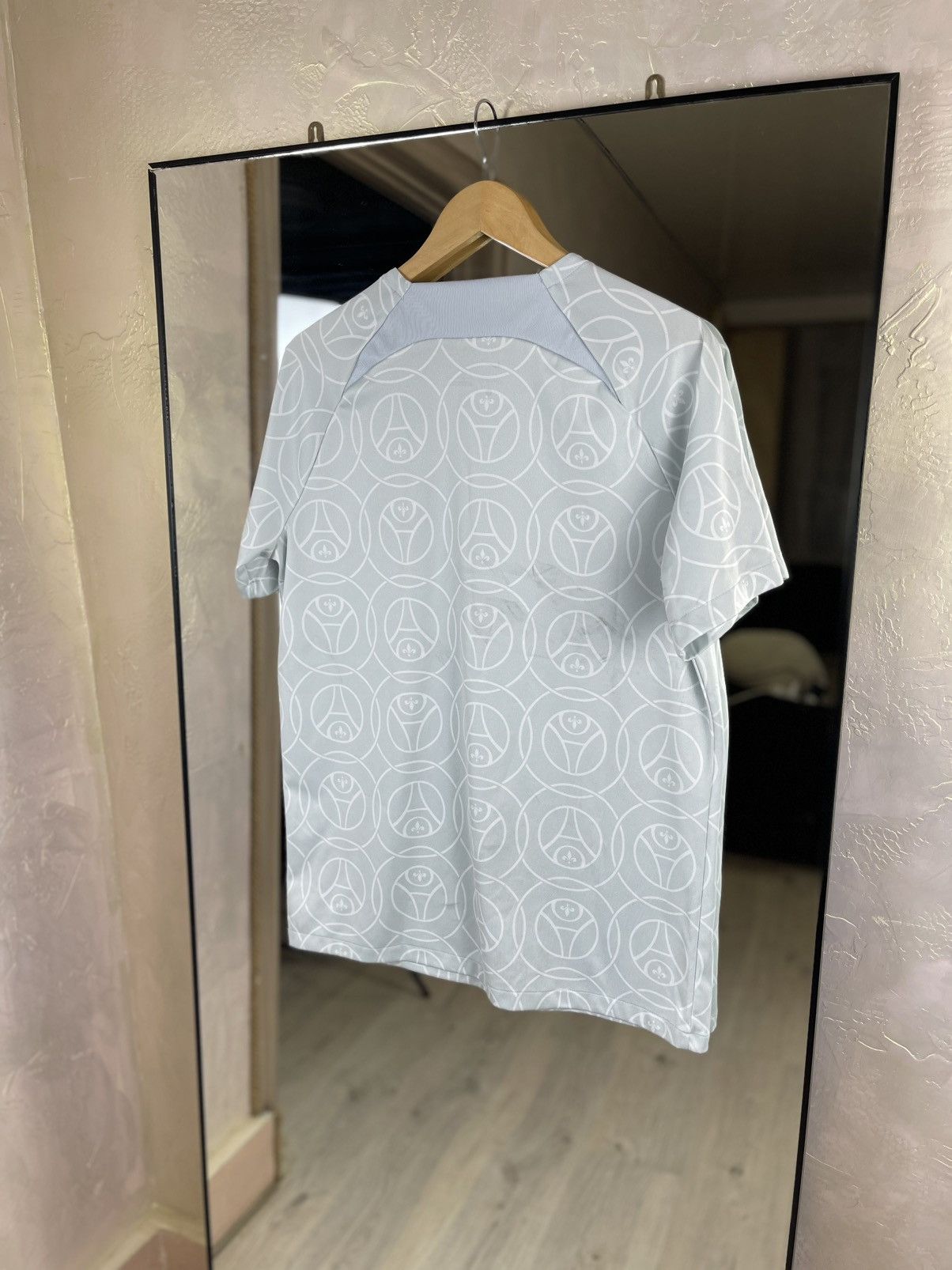 Nike Nike PSG Pre-Match Jersey Dri-FIT Monogram Pattern 2022/23 Size US L / EU 52-54 / 3 - 7 Thumbnail