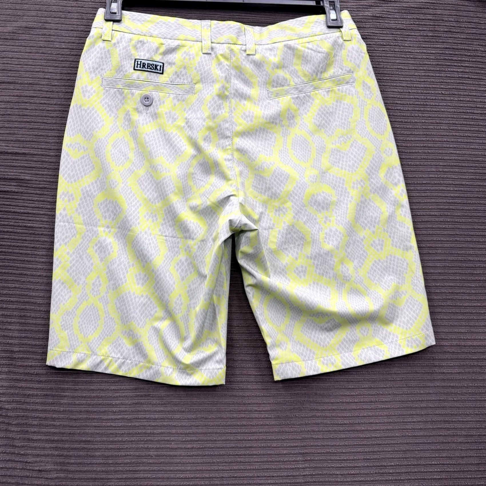 Vintage Hreski Golf Shorts Men 30 Gray Snakeskin Polyester Golfing Performance Athletic Chino Casual Pockets Zipper Logo Flat Front Back Elastic Size US 30 / EU 46 - 2 Thumbnail