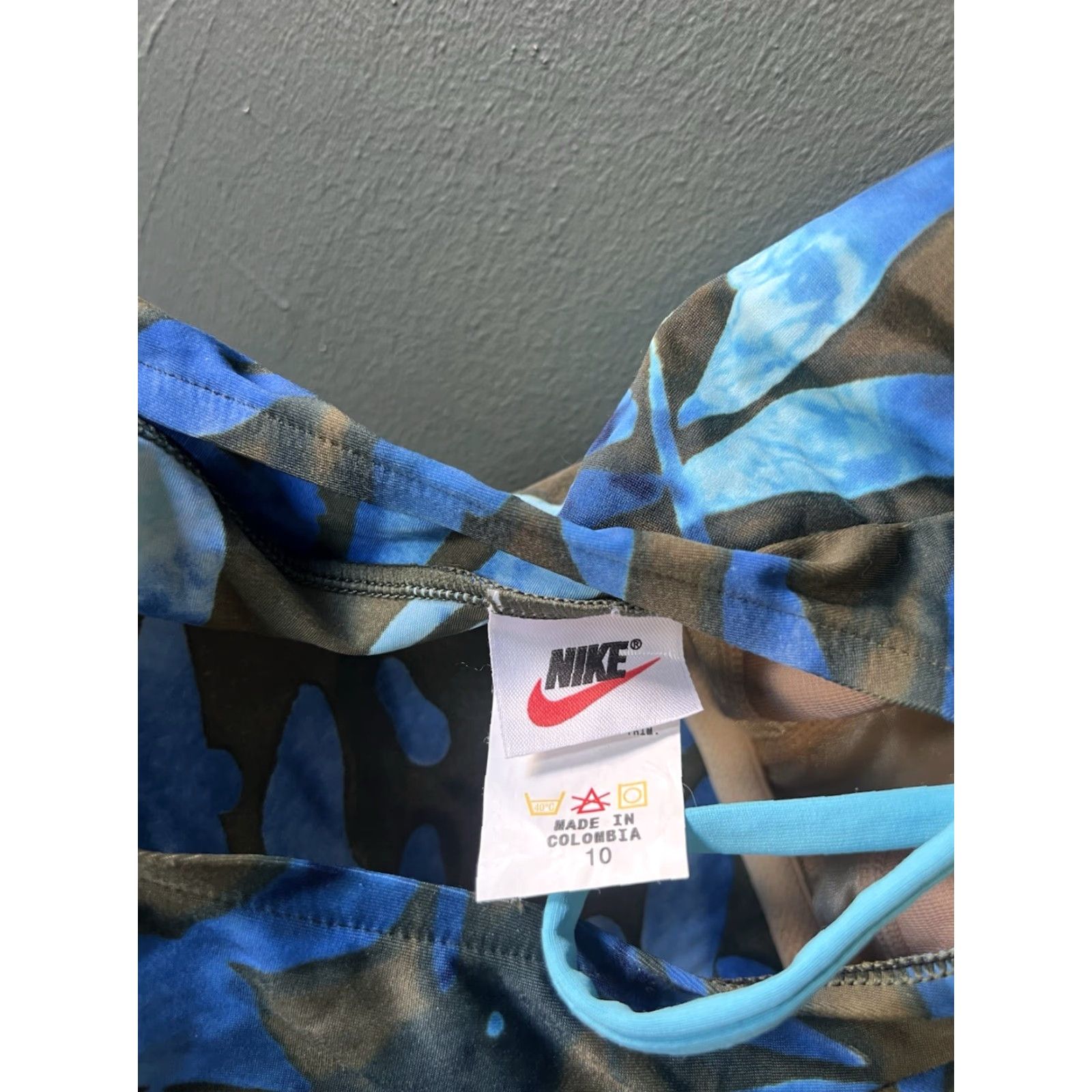 Nike VINTAGE Nike Womens One Piece Swimsuit Floral White Size 10 Size ONE SIZE - 3 Thumbnail