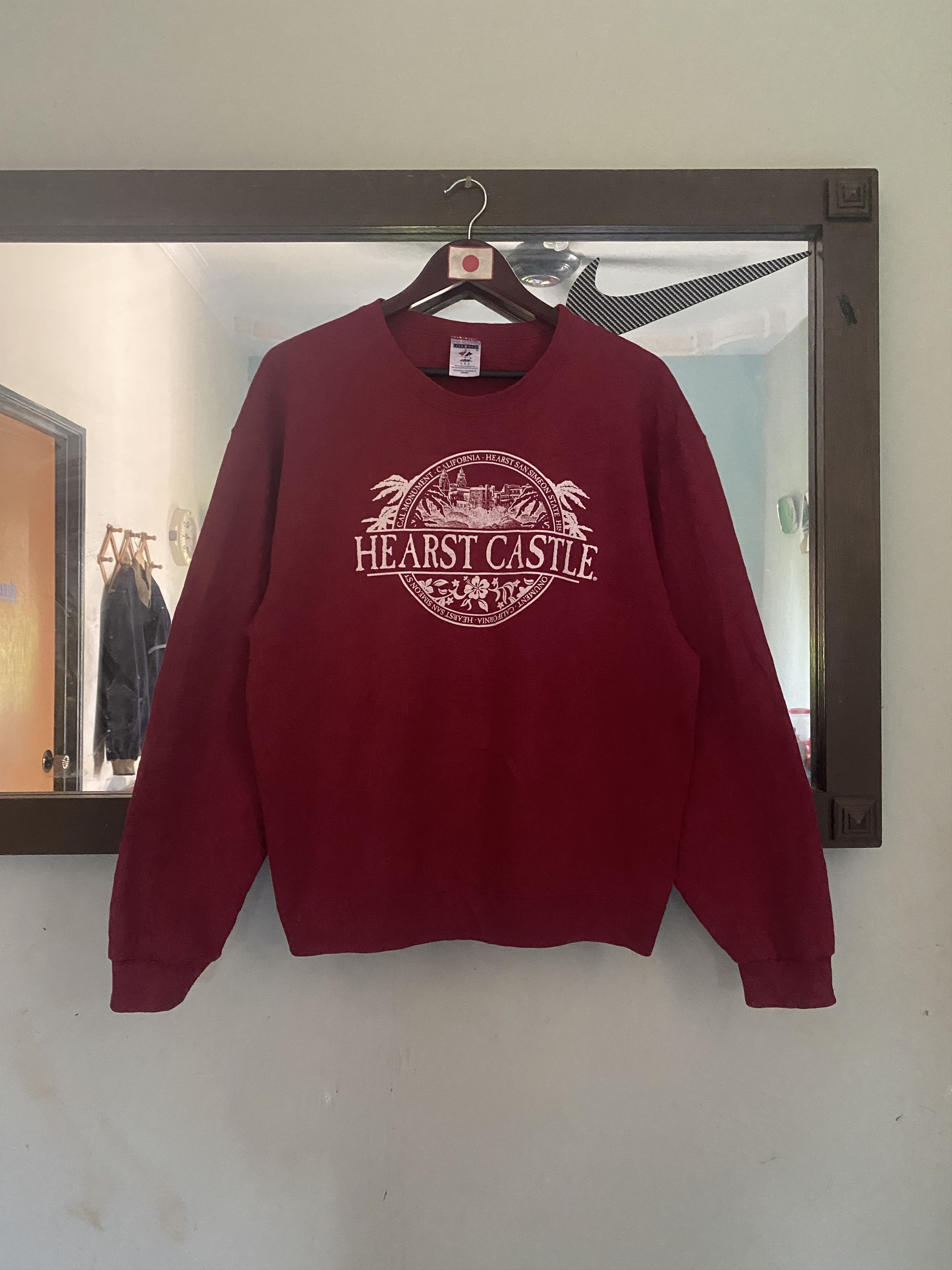 California Republic × Jerzees × Vintage Vintage Hearts Castle Jerzees Sweatshirt Size US L / EU 52-54 / 3 - 1 Thumbnail