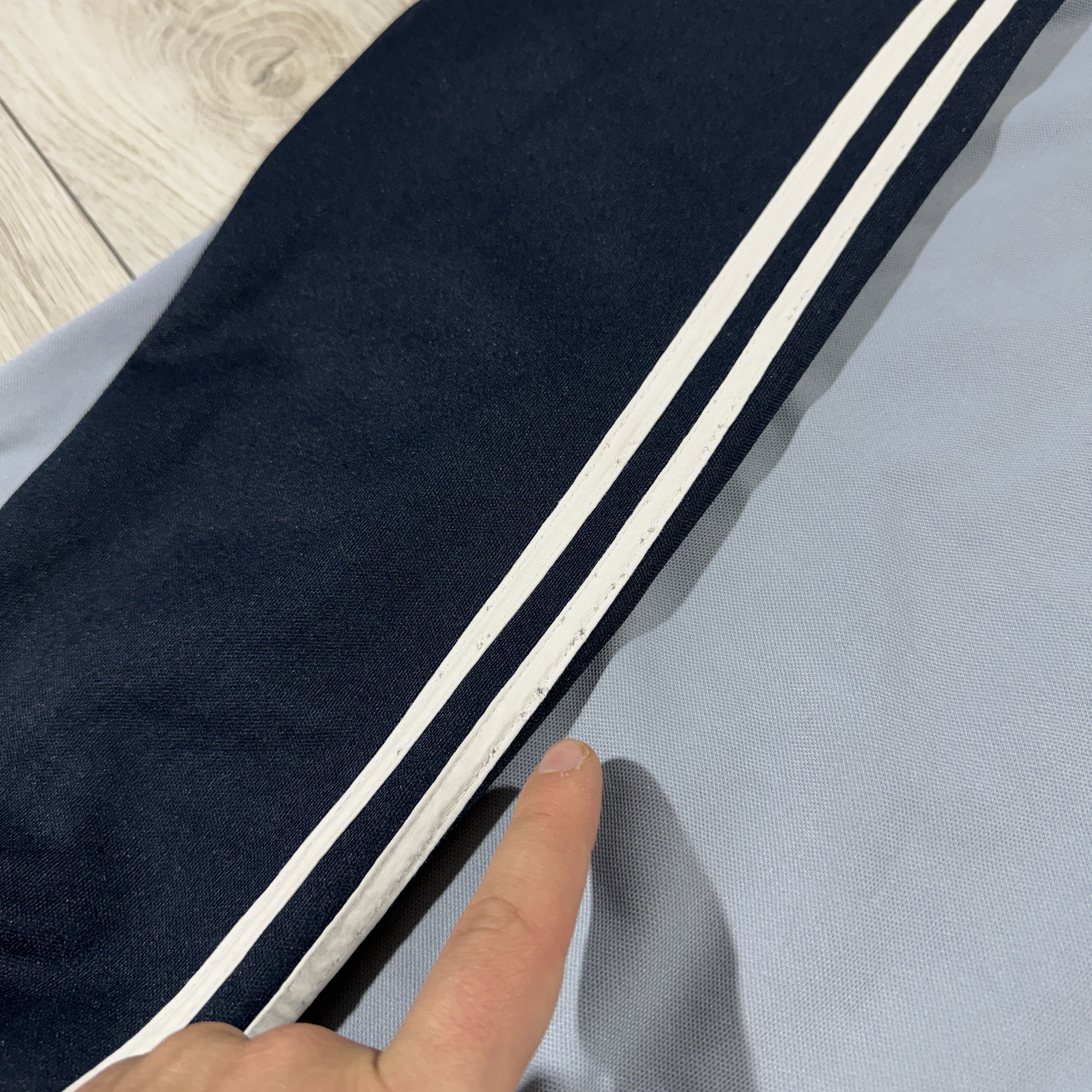 Fred Perry Vintage Fred Perry Track Jacket 90's Y2K Size XL Size US XL / EU 56 / 4 - 8 Thumbnail