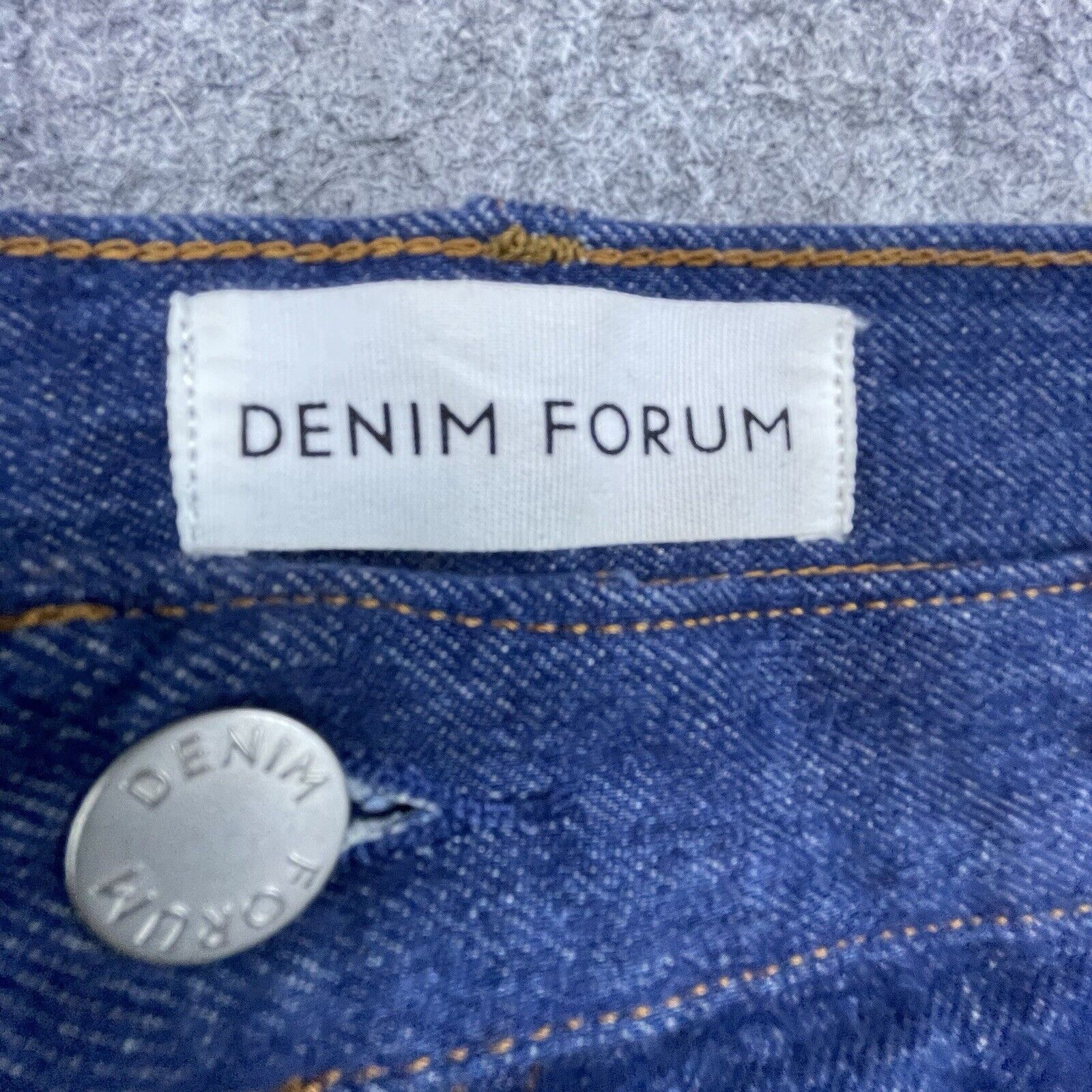 Aritzia Aritzia Denim Forum Jeans Womens 31 Luanne Tapered Barrel Size 31" - 3 Thumbnail