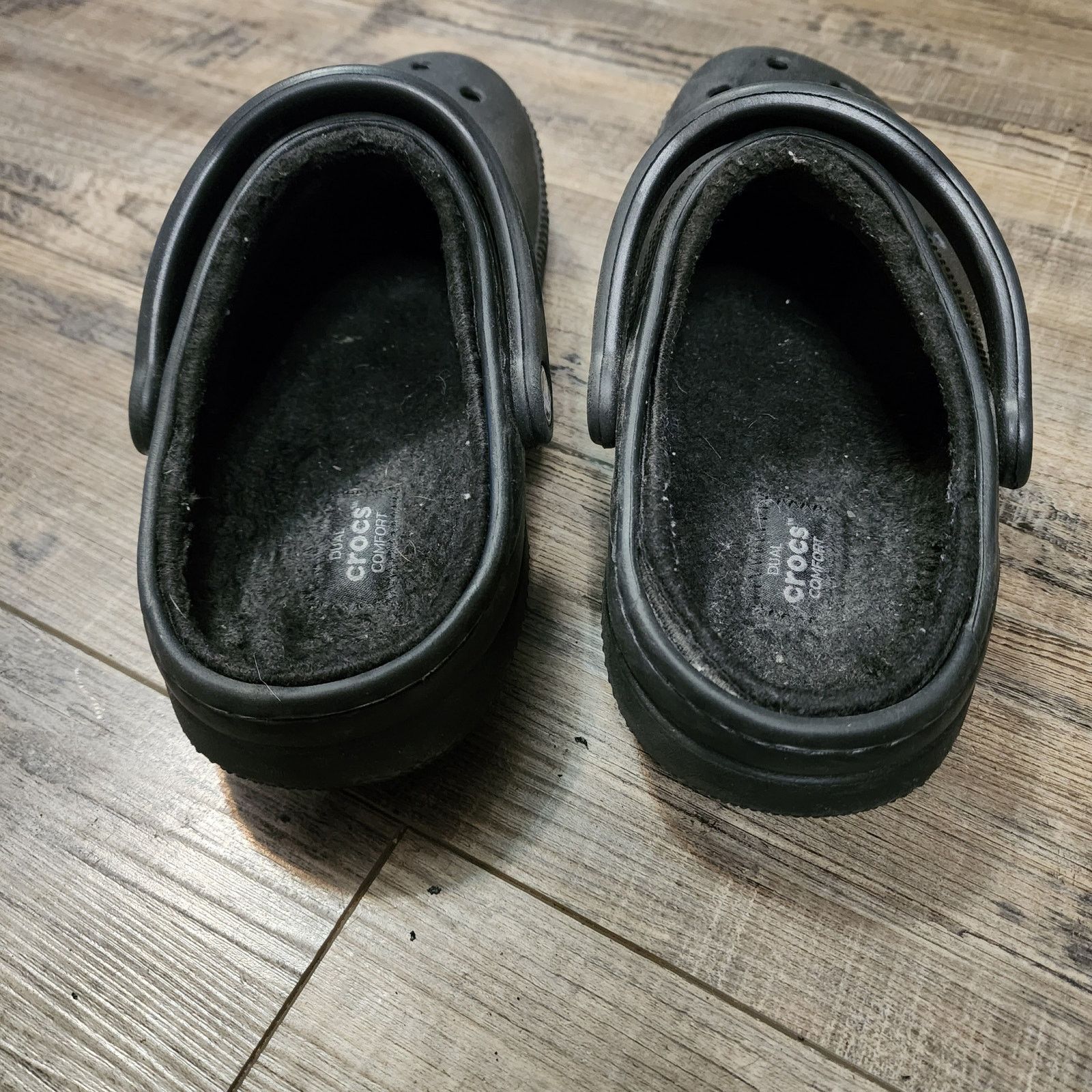 Crocs Crocs Dual Comfort Fleece Lined Black Clogs M-5, W-7 Size US 7 / IT 37 - 3 Thumbnail