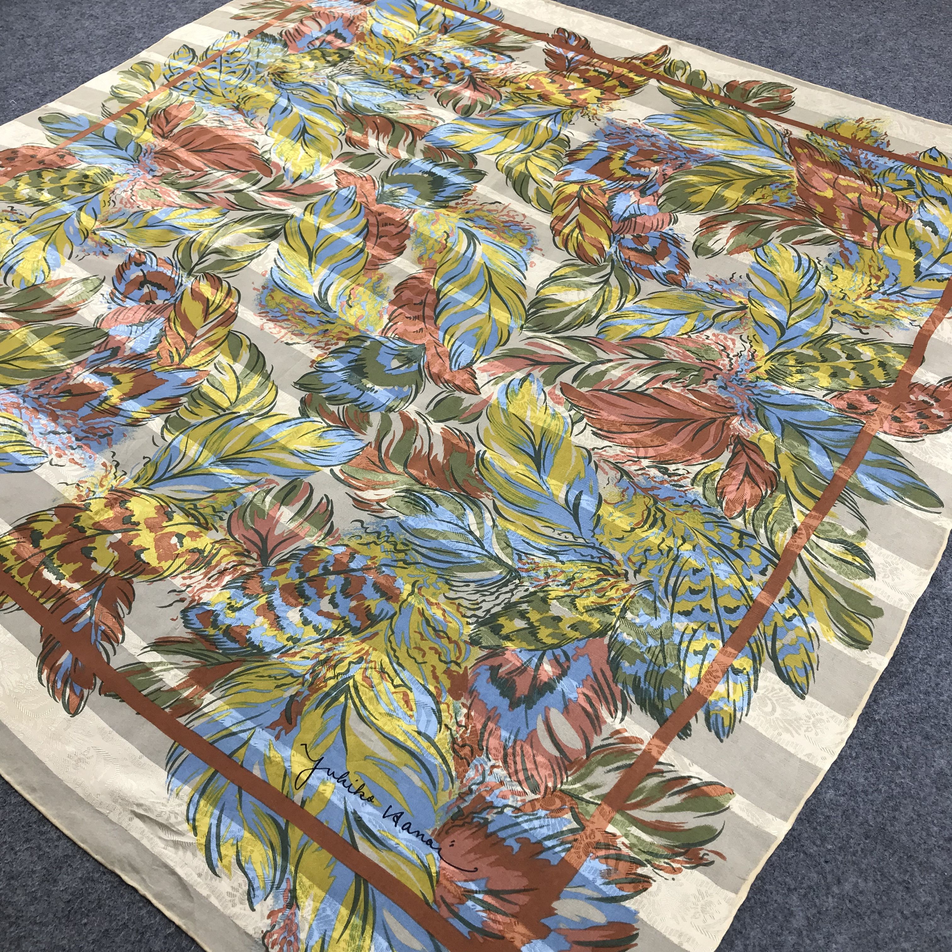 Japanese Brand Yukiko Hanai Silk Scarf M162 Size ONE SIZE - 4 Thumbnail