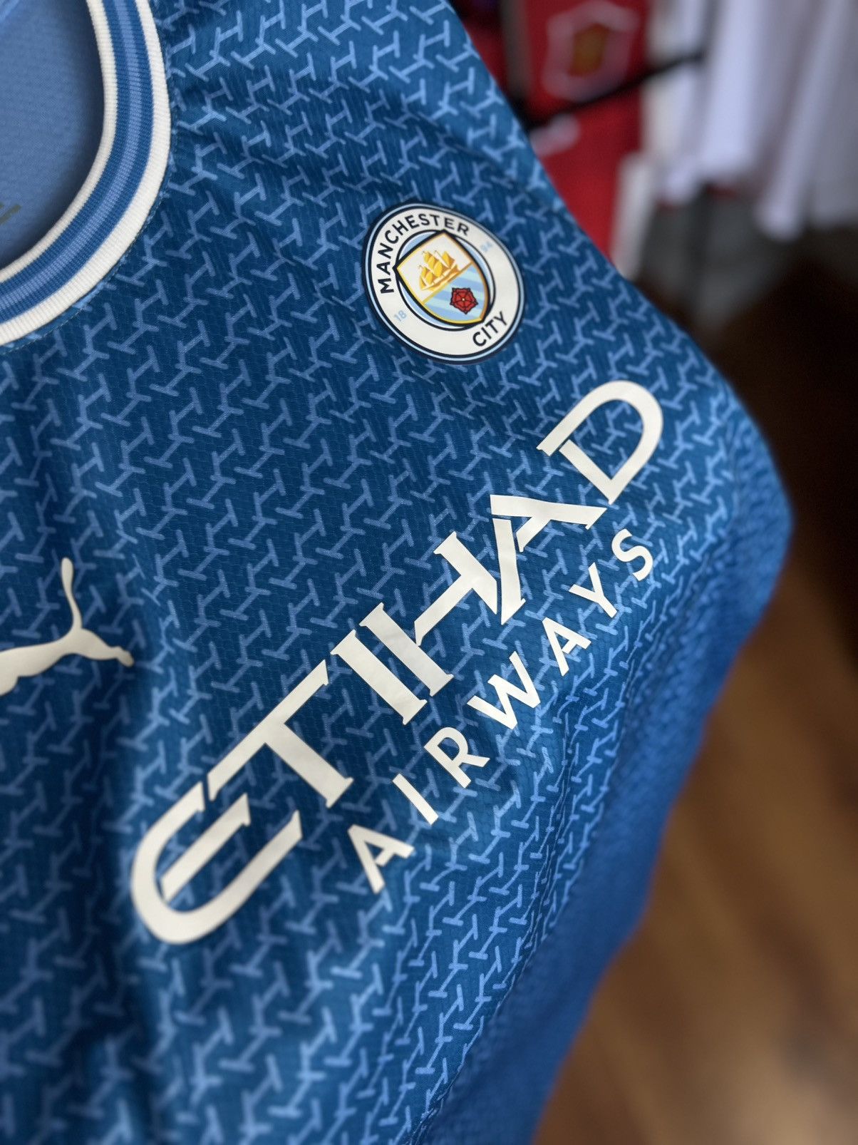 Puma Soccer Jersey Puma Manchester City 2022/23 De Bruyne #17 Size US L / EU 52-54 / 3 - 8 Thumbnail