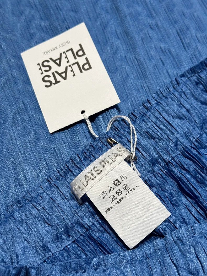 Issey Miyake Issey Miyake size:3 Blue pleated skirt Size 42" / US 20 - 3 Thumbnail